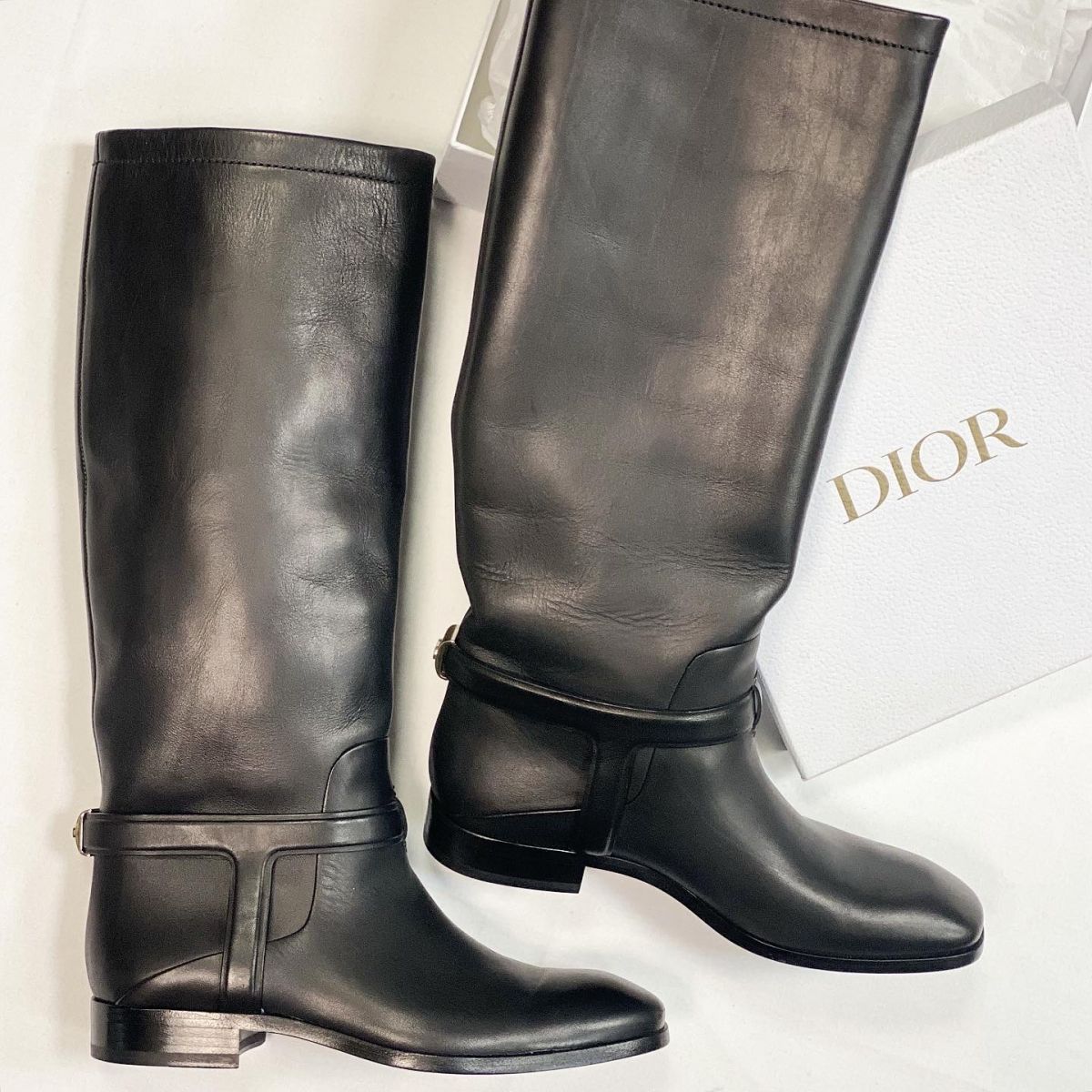 Сапоги Christian Dior размер 38.5 цена 23 078 руб / новые / 