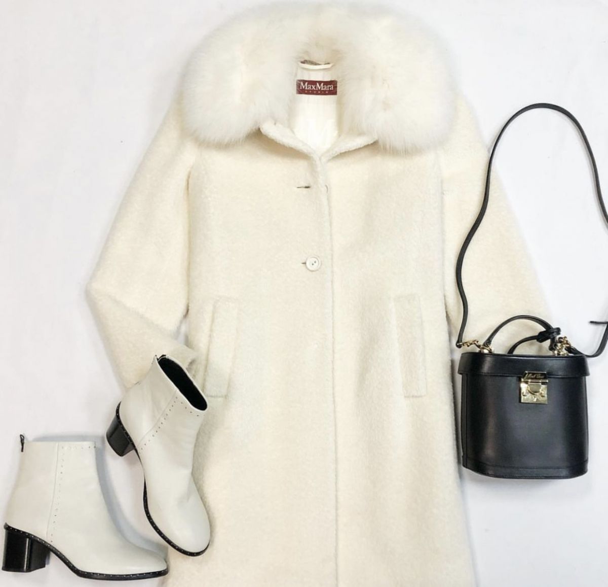 Пальто/отделка мех/ Max Mara размер 46 цена 27 693 рубБотинки Rag Bone размер 39.5 цена 6 154 руб