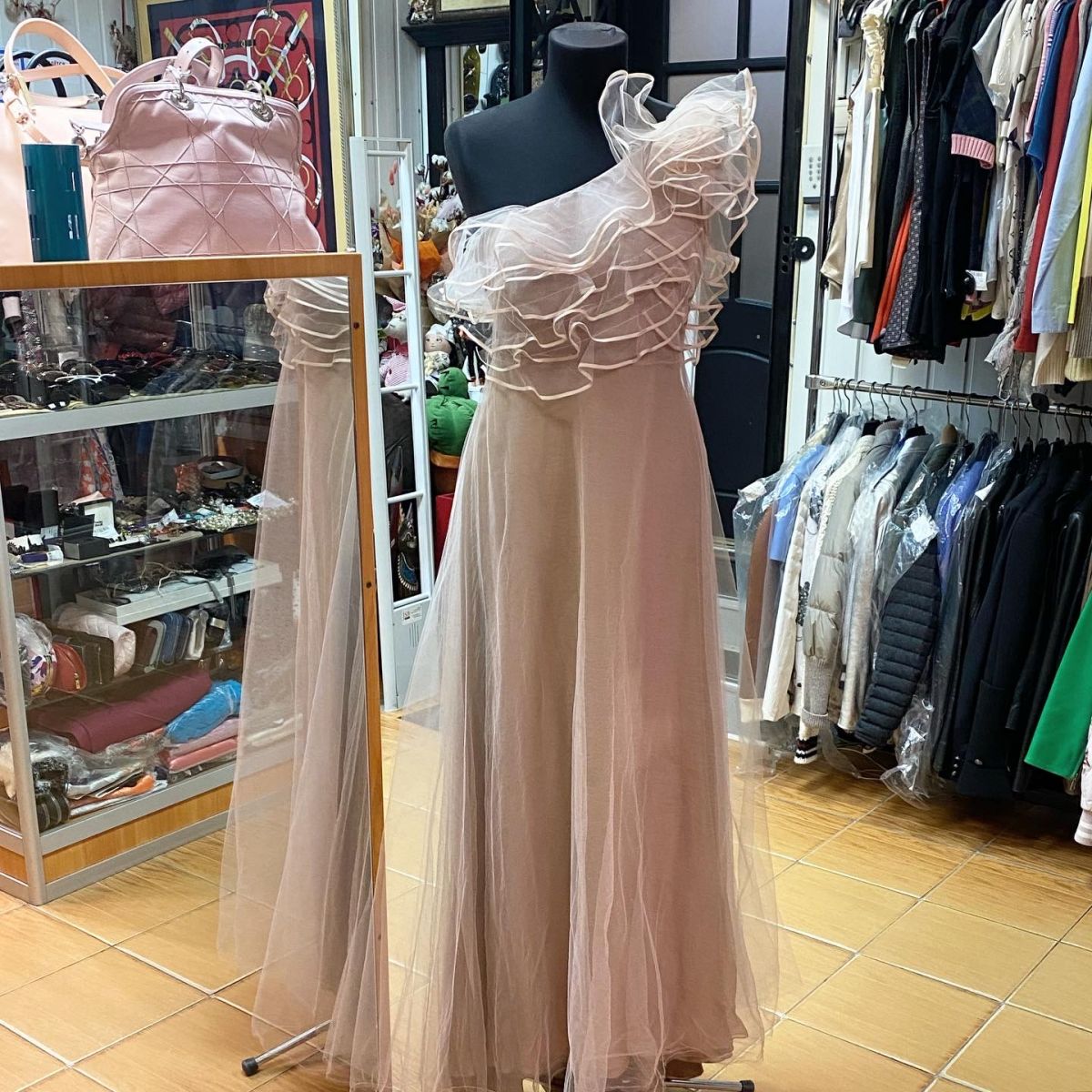 Платье Valentino размер 10 цена 46 155 руб 
