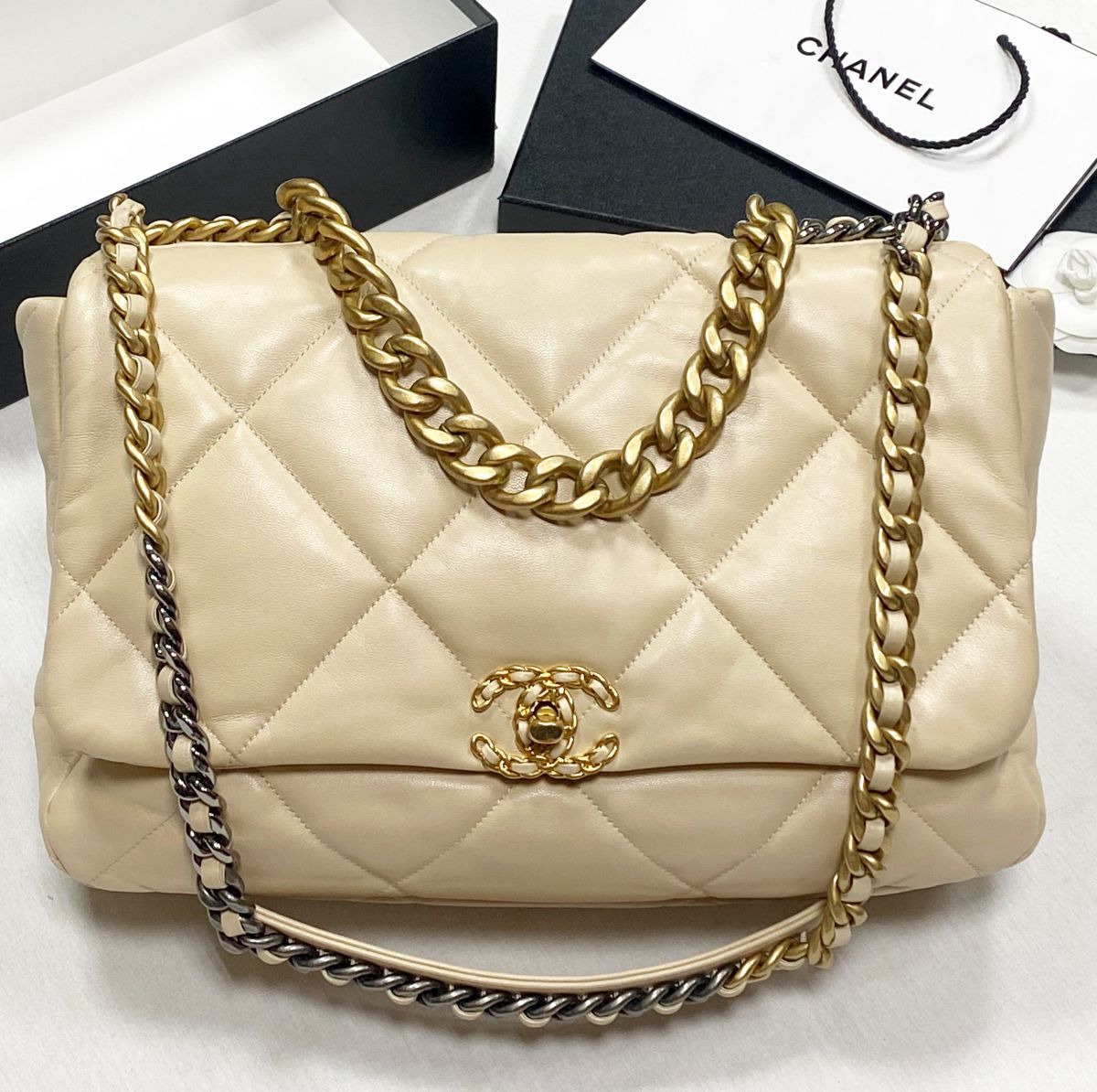 Сумка Chanel размер 35/25 цена 469 650 руб 