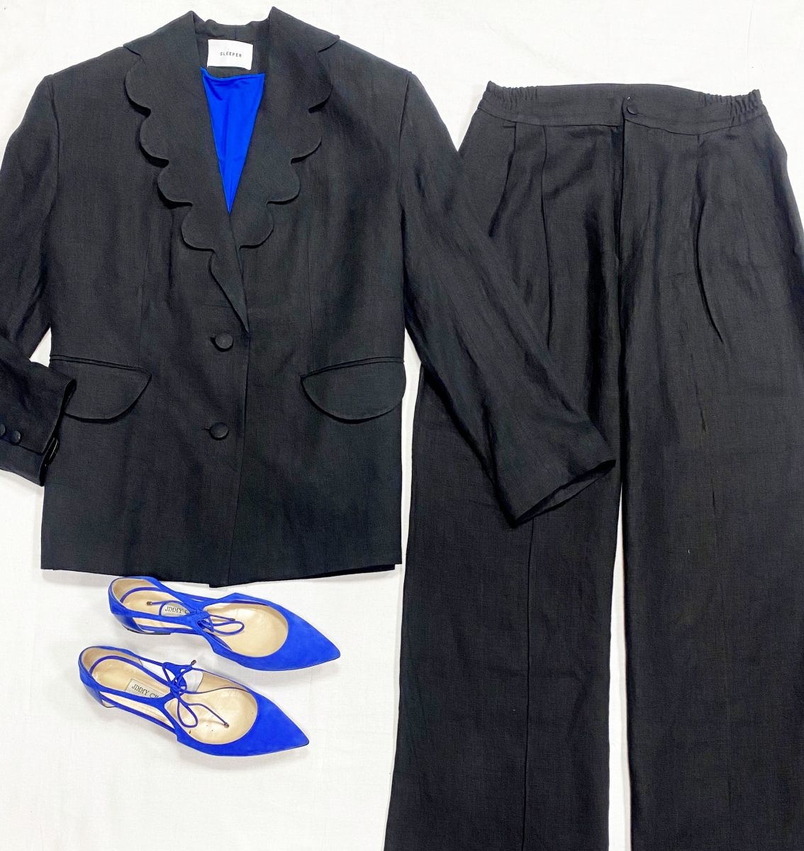 Костюм /лен/ Sleeper размер XS цена 23 483 руб
Балетки Jimmy Choo размер 40 цена 15 655 руб