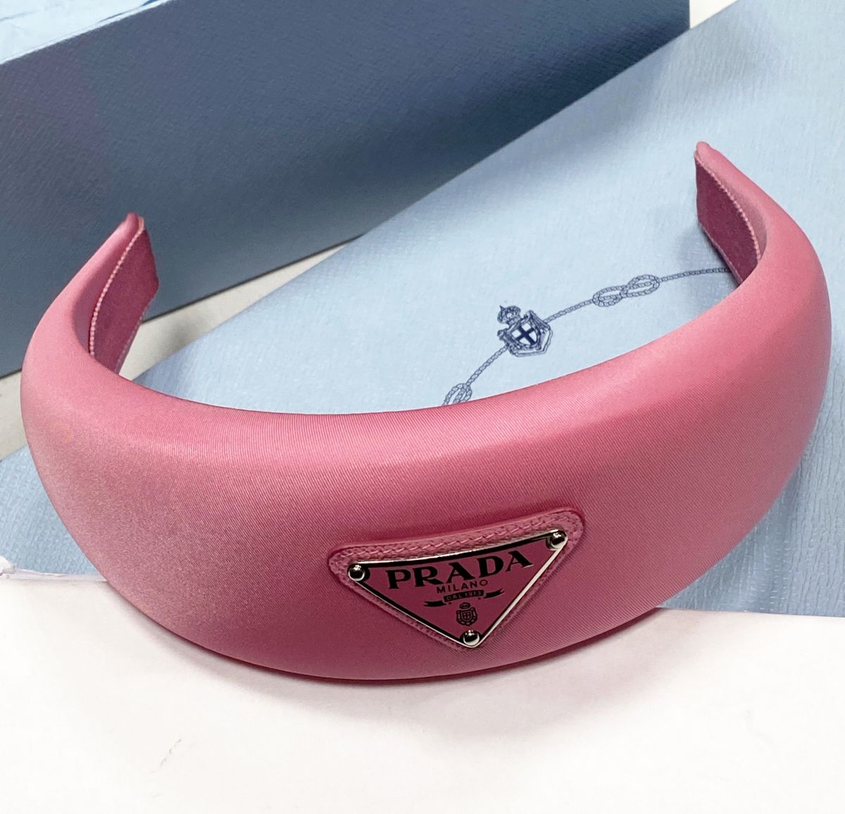 Ободок Prada цена 10 959 руб