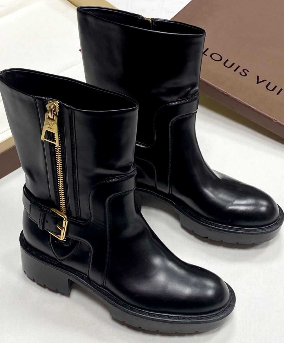 Ботинки Louis Vuitton размер 38.5 цена 23 483 руб

