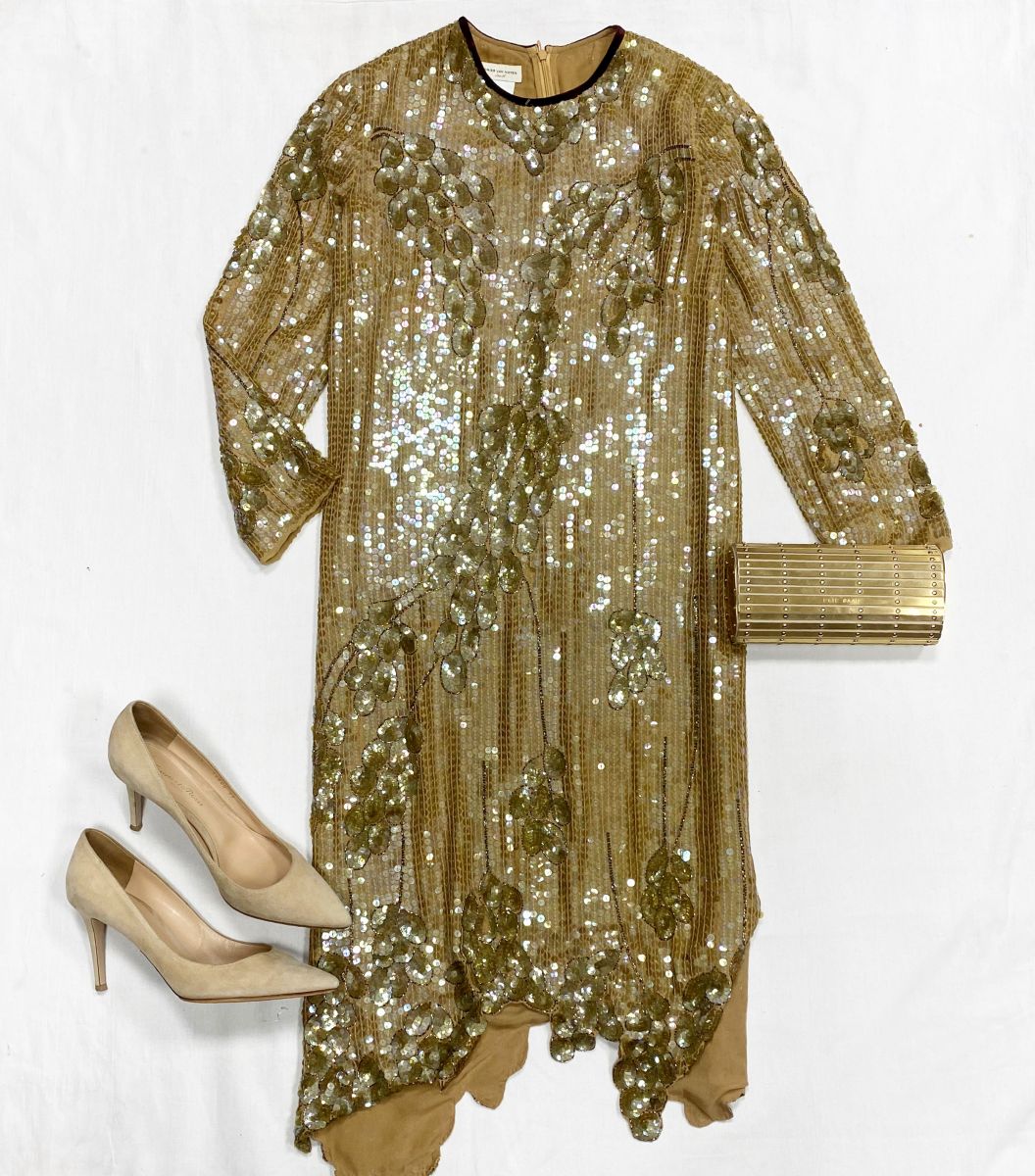 Платье/пайетки/ Dries Van Noten размер 36 цена 23 078 руб
Туфли Gianvito Rossi размер 39 цена 12 308 руб
Клатч Ellie Saab 
