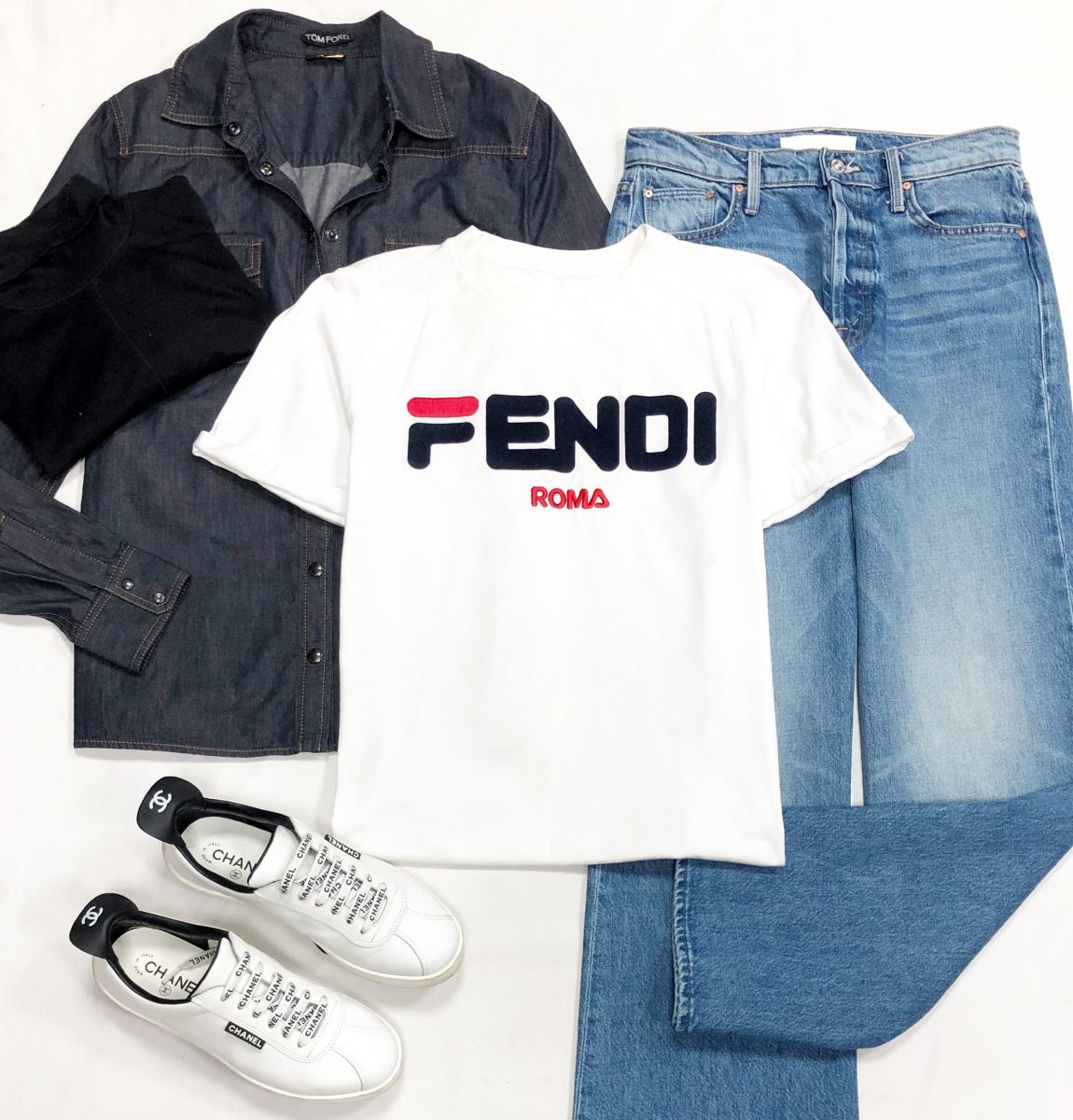 Рубашка Tom Ford размер 42 цена 10 959 руб
Водолазка Tom Ford размер 38 цена 7 828 руб
Футболка Fendi размер M цена 10 959 руб
Джинсы размер 28 цена 3 131 руб
Кеды Chanel размер 39 цена 78 275 руб