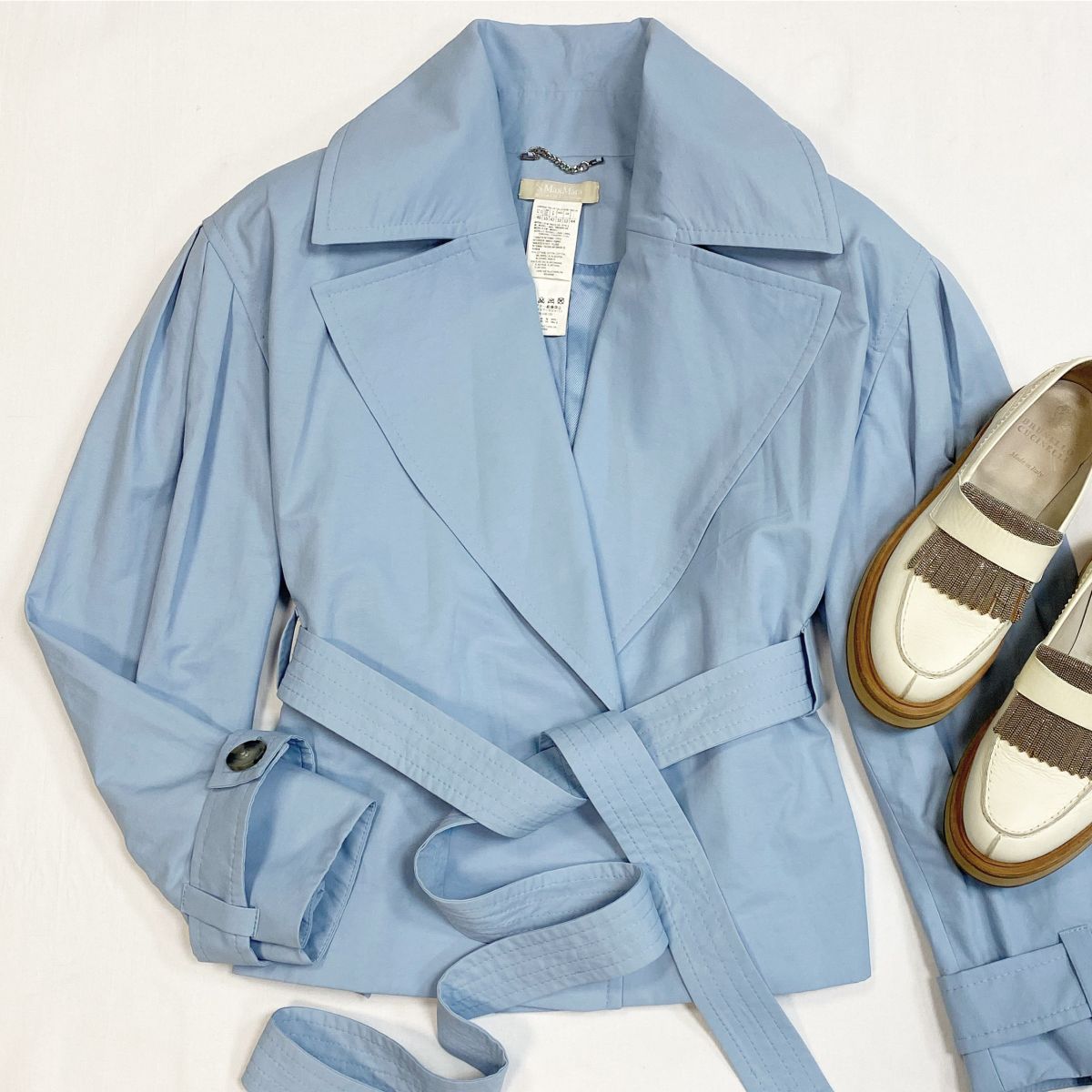 Куртка Max Mara размер 44 цена 15 385 рубЛоферы Brunello Cucinelli размер 39 цена 38 463 руб