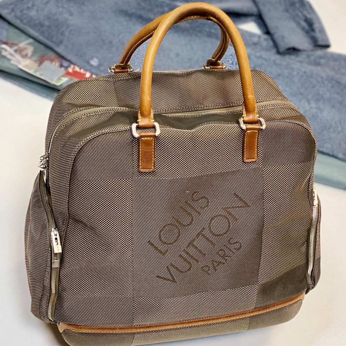 Сумка / дорожная / Louis Vuitton  размер 40/35 цена 46 155 руб 