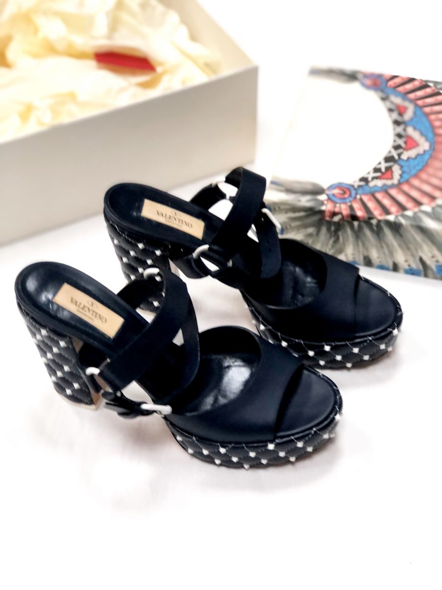 Босоножки Valentino размер 38 цена 15 655 руб /новые/