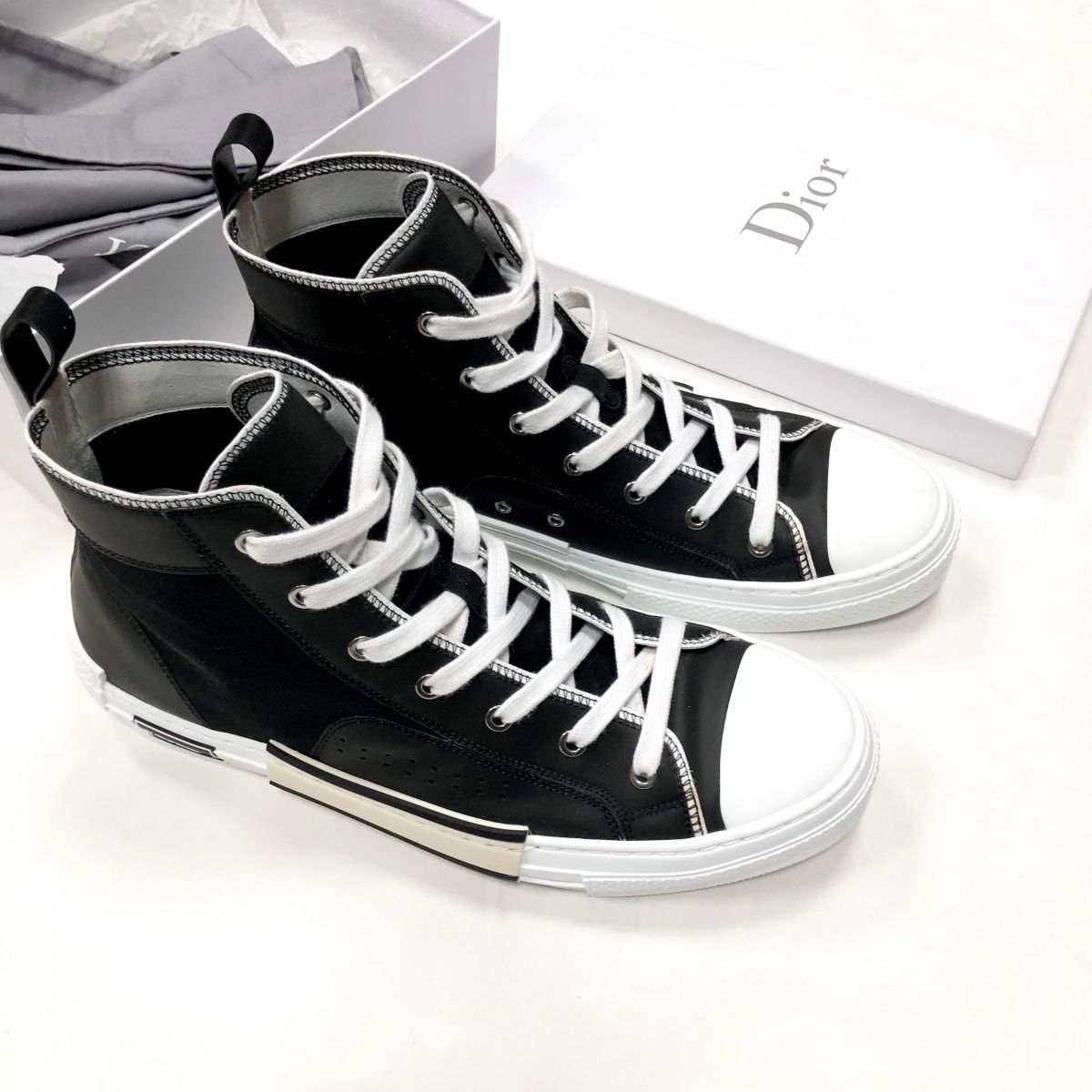 
#Mechtamen
Кеды
Dior размер 46 цена 31 
310 руб /новые/