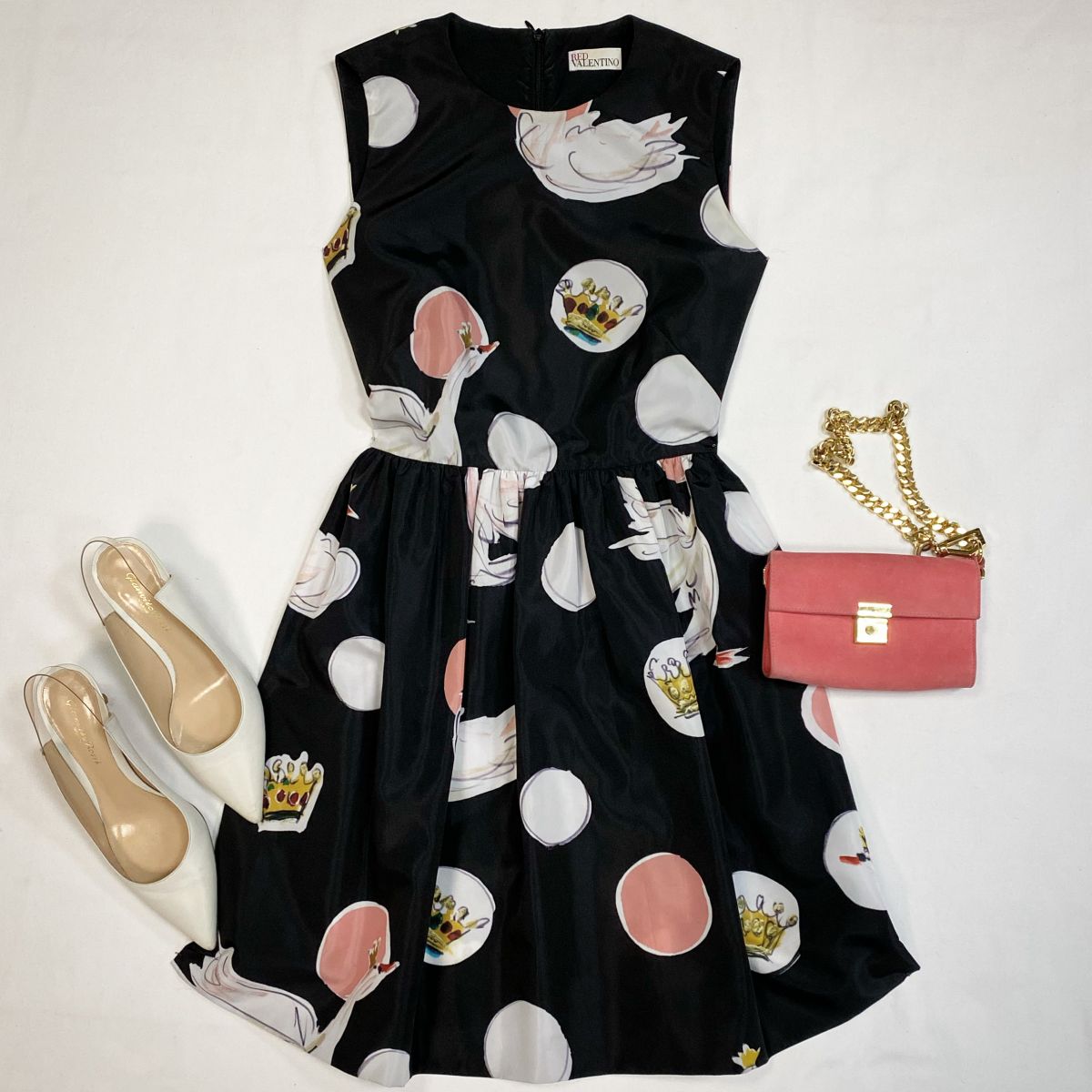 Платье Red Valentino размер 40 цена 7 693 рубТуфли Gianvito Rossi размер 37.5 цена 12 308 руб
