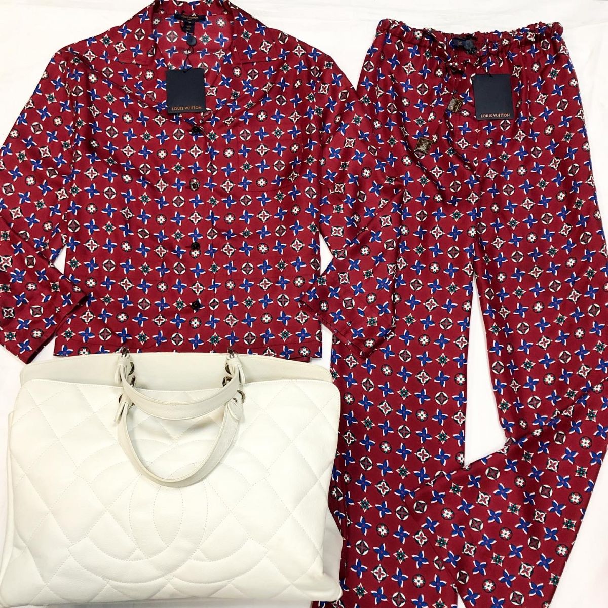 Костюм /шёлк/ LOUIS VUITTON размер 38/40 цена 61 540 руб /с ценником/ 