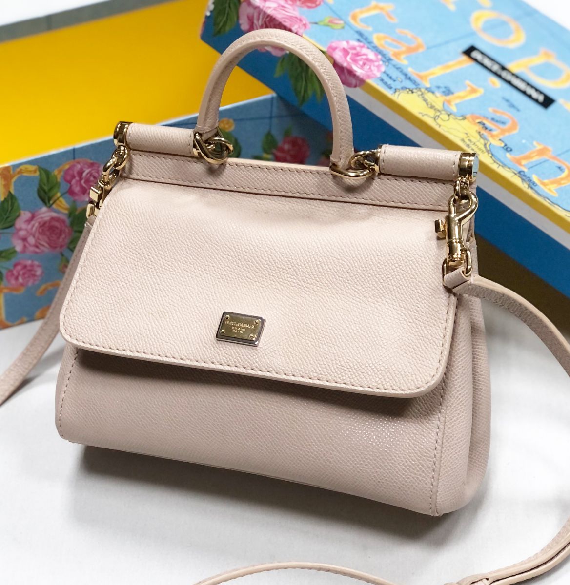 Сумка Dolce Gabbana размер 20/17 цена 61 540 руб