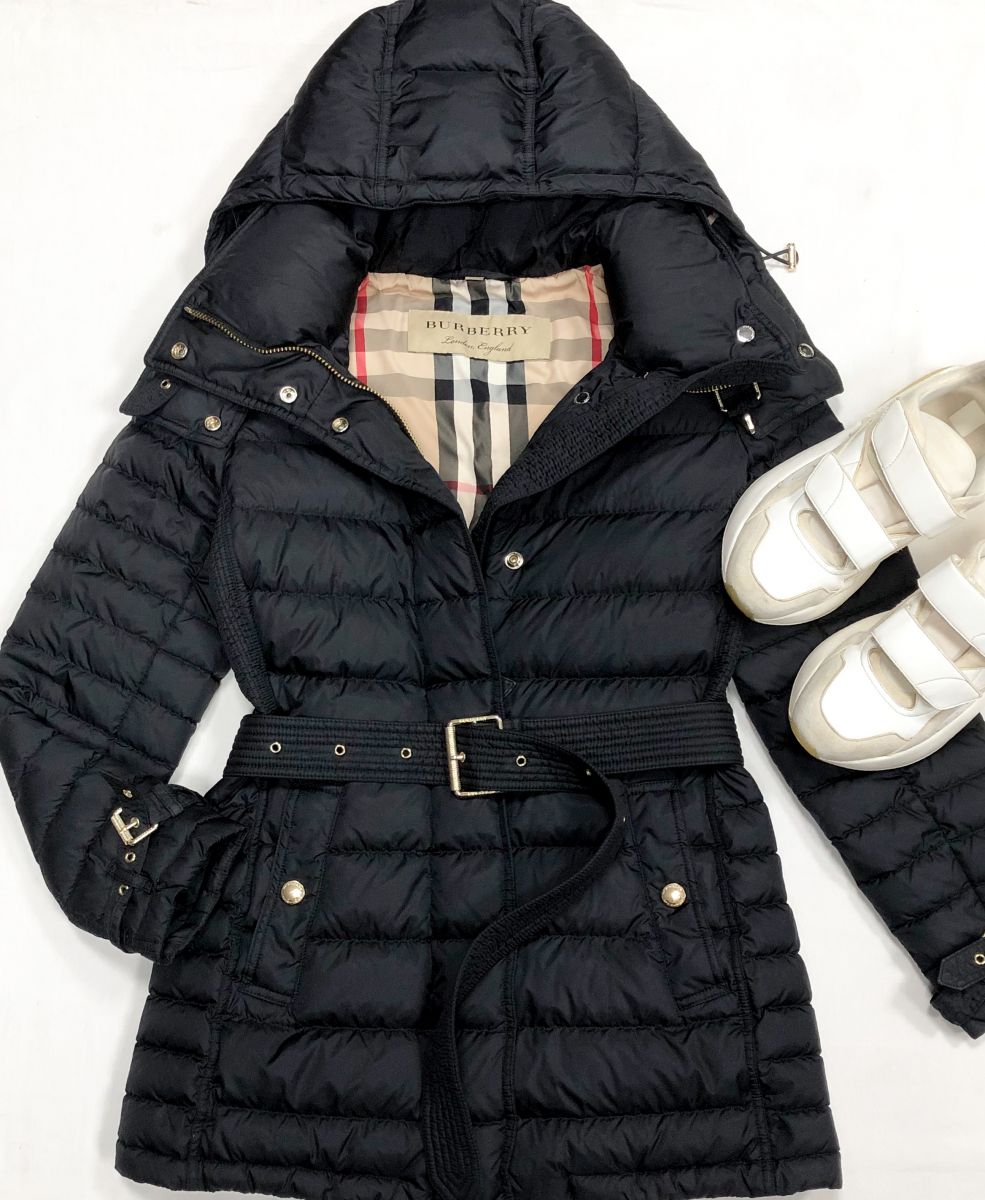Куртка Burberry размер S цена 23 078 руб
Кроссовки Stella McCartney размер 39 цена 23 078 руб
