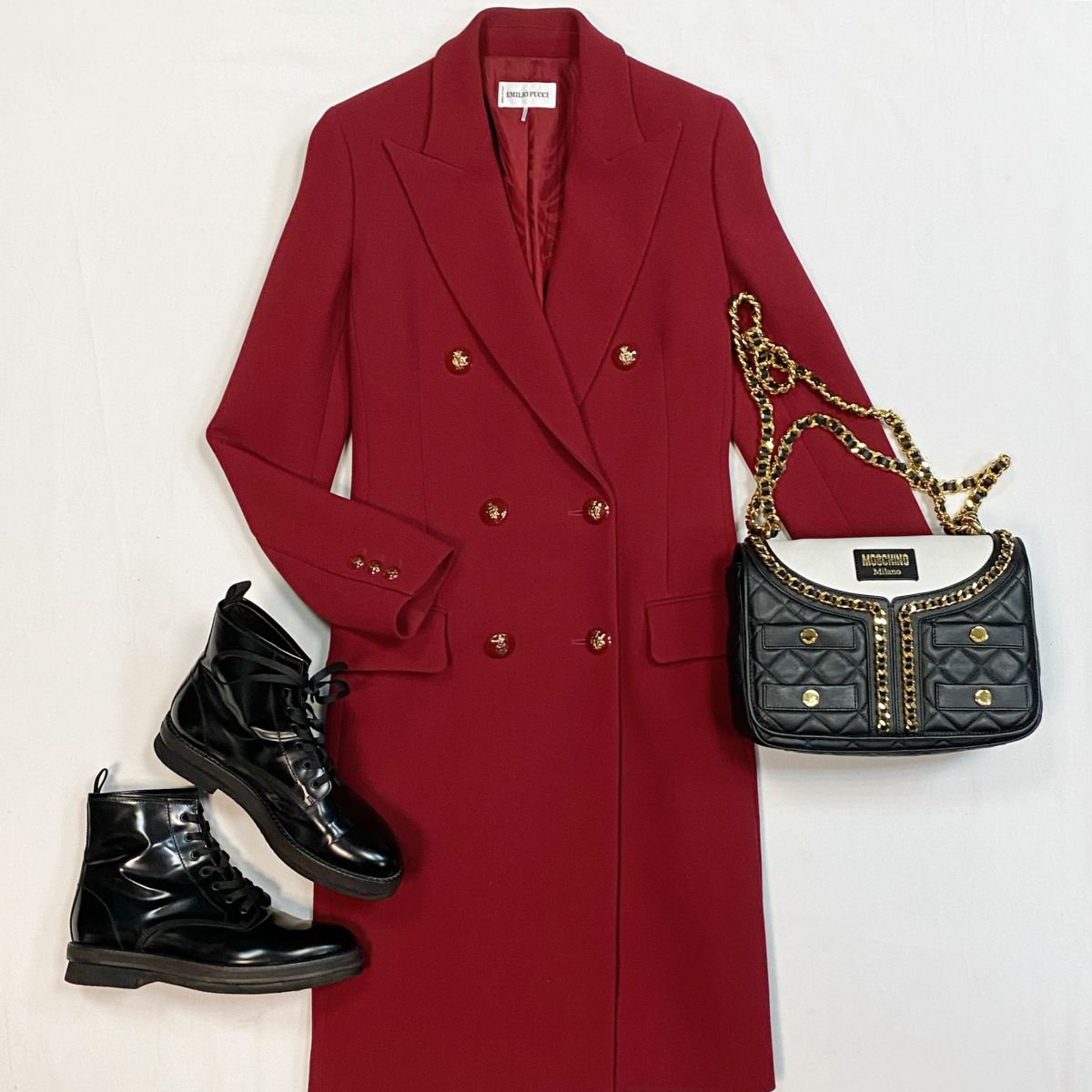 Пальто Emilio Pucci размер 42 цена 30 770 рубБотинки Agl размер 39.5 цена 10 770 рубСумка Moschino