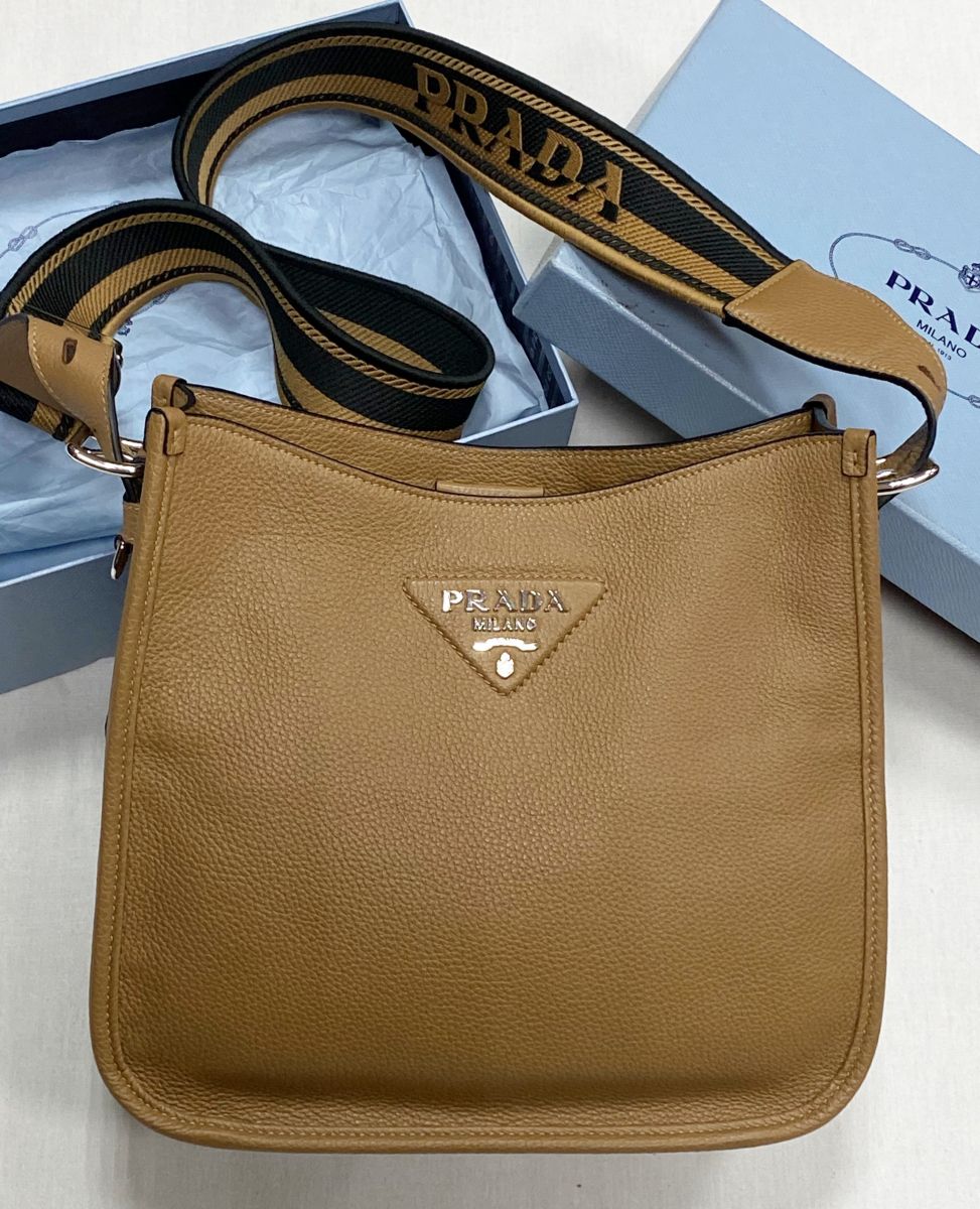 Сумка Prada размер 28/24 цена 234 825 руб