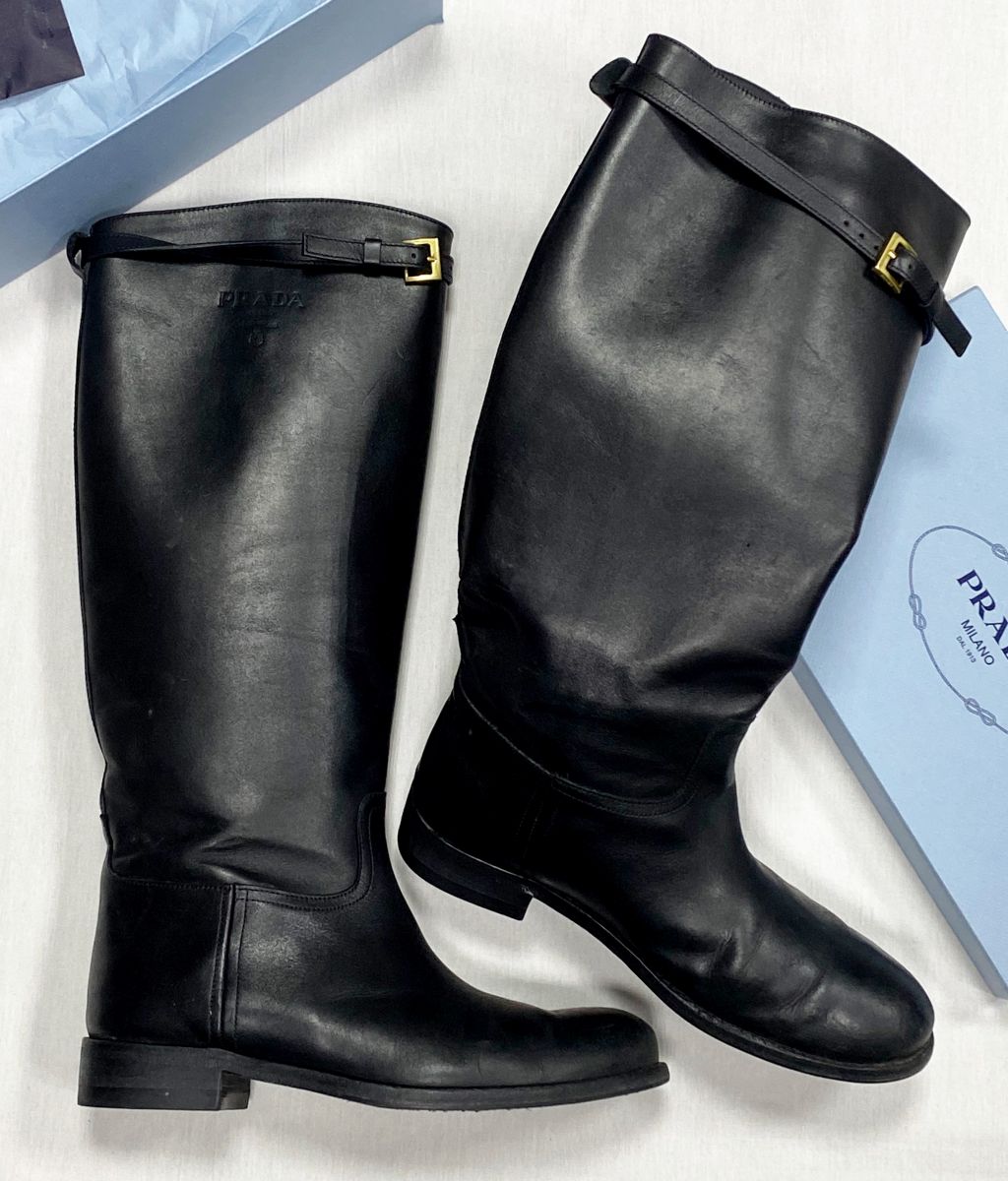 Сапоги Prada размер 40 цена 23 483 руб
