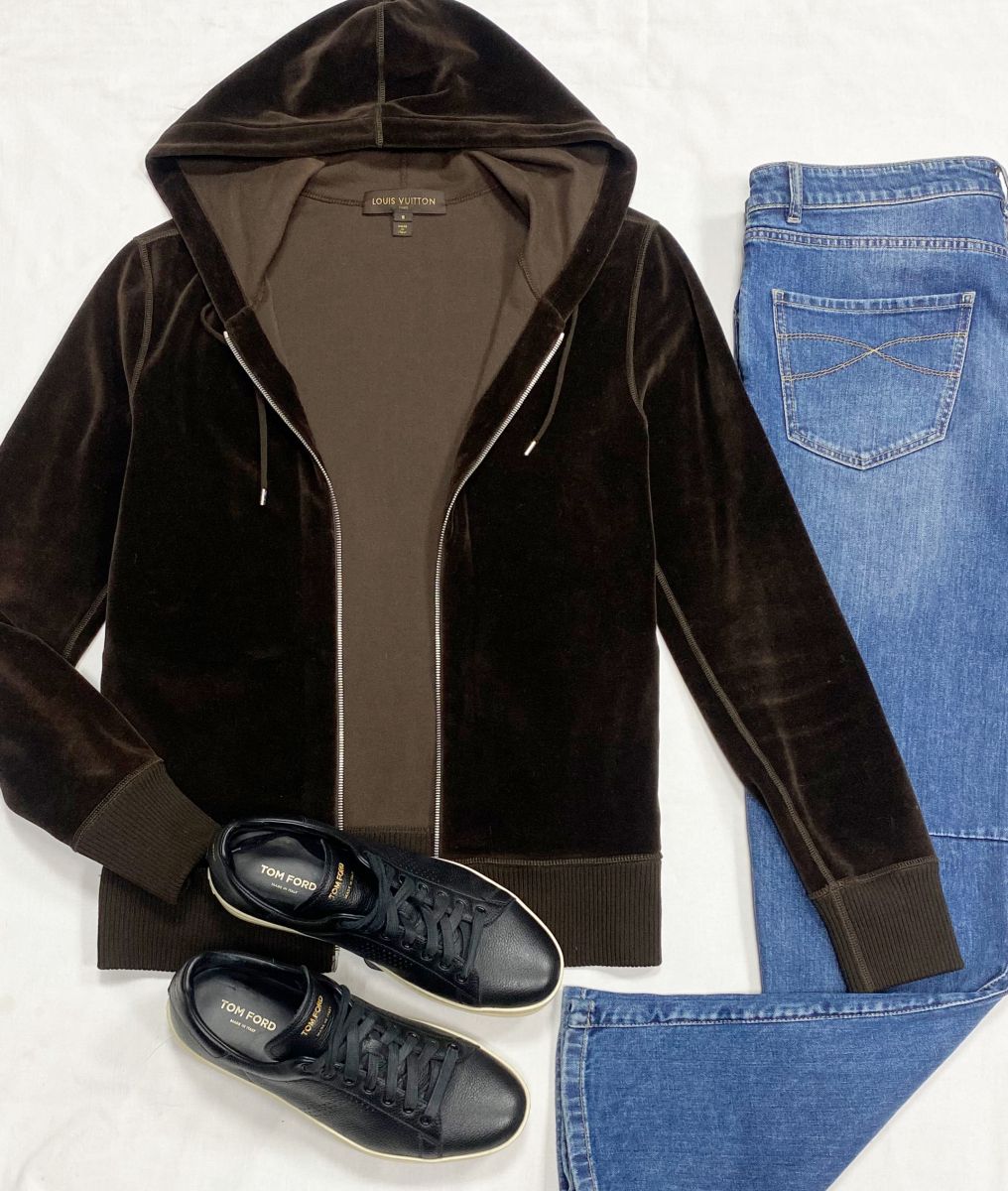 #mechtamen Толстовка/ бархат/ Louis Vuitton размер S цена 15 655 руб
Джинсы Brunello Cucinelli размер 50 цена 12 524 руб
Кеды Tom Ford размер 42.5 цена 15 655 руб