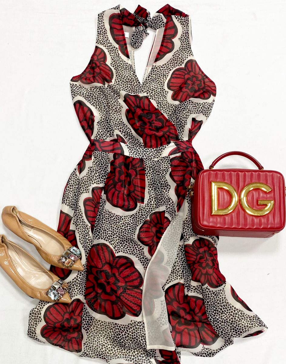 Платье Moschino размер 48 цена 9 393 рубБалетки Casadei размер 37 цена 10 959 руб Сумка Dolce Gabbana