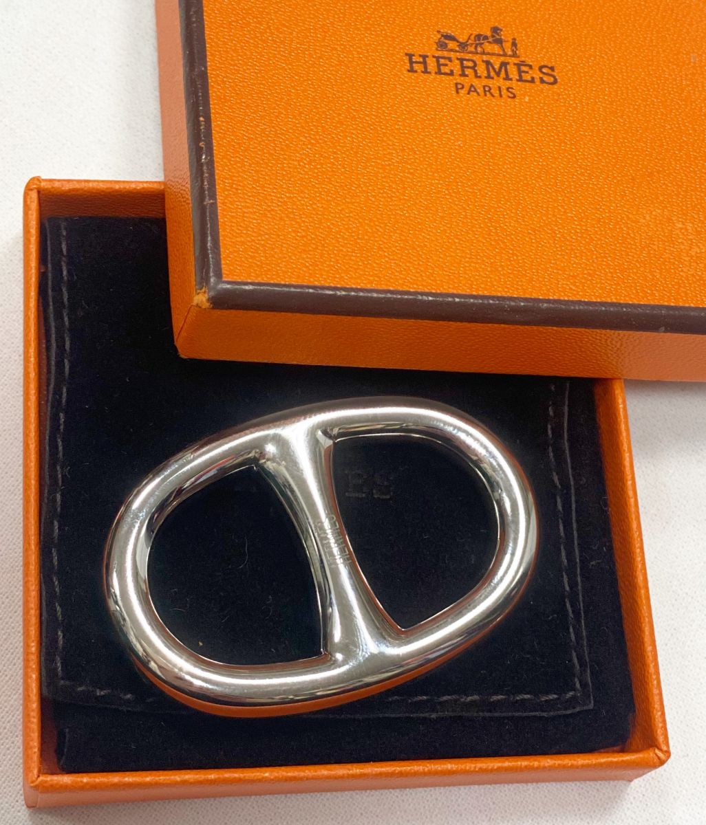 Кольцо для платка Hermès  цена 28 179 руб / упаковка / 