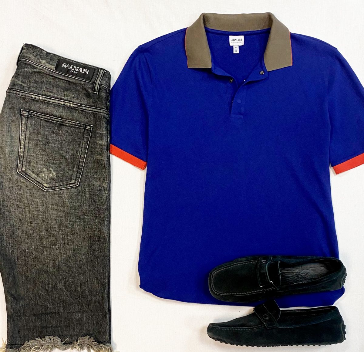 #mectamen Шорты Balmain размер 30 цена 4 616 руб
Поло Armani размер M цена 4 616 руб
Мокасины Tods размер 42 цена 6 154 руб 