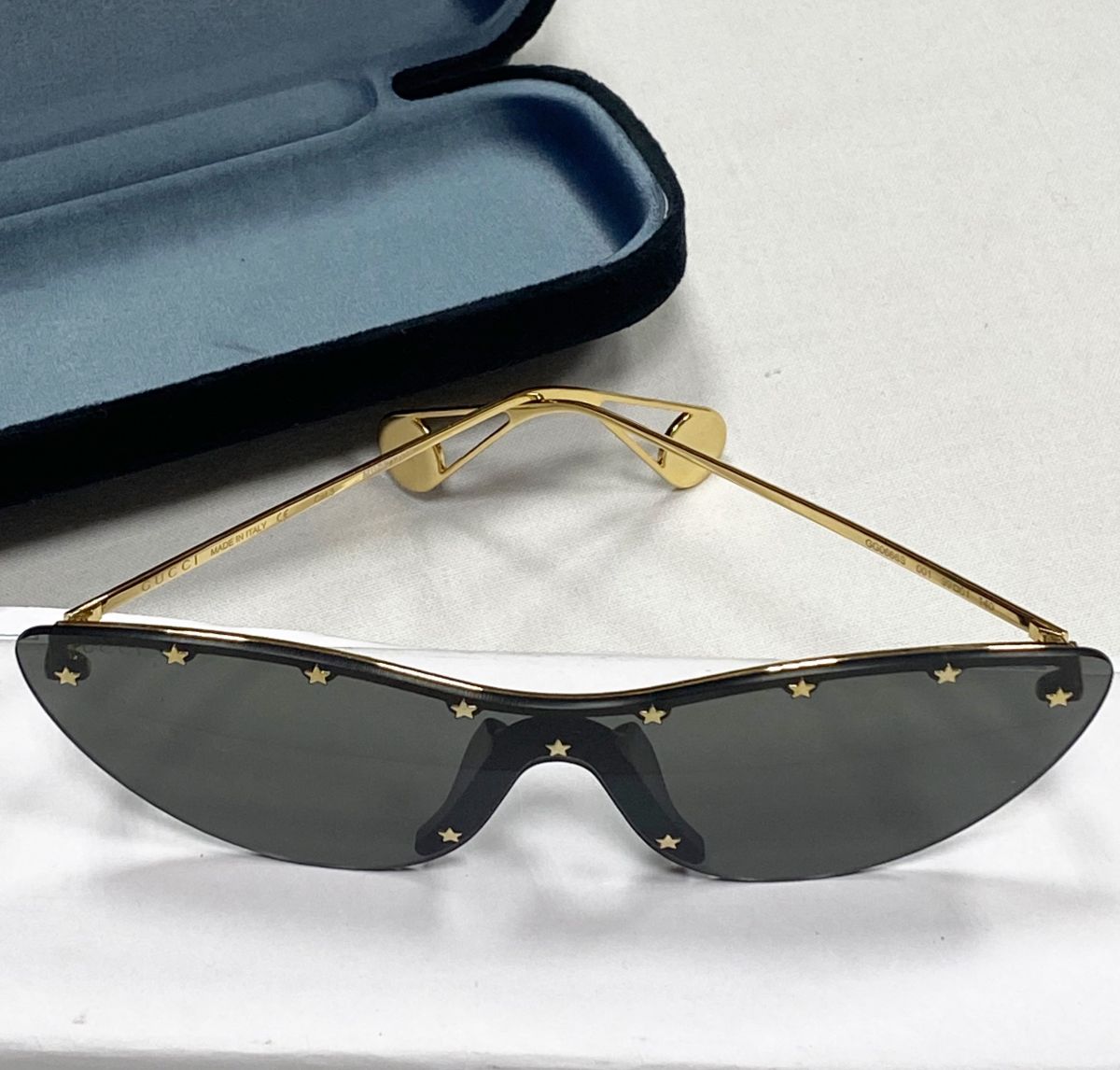 Очки Gucci цена 23 483 руб
