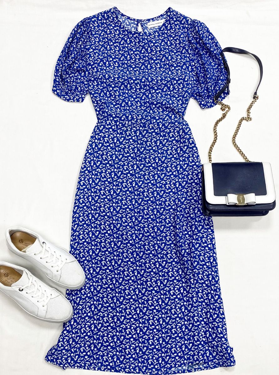 Платье Faithfull The Brand размер XS цена 7 828 руб
Кеды Loro Piana размер 37 цена 15 655 руб
Сумка Salvatore Ferragamo 