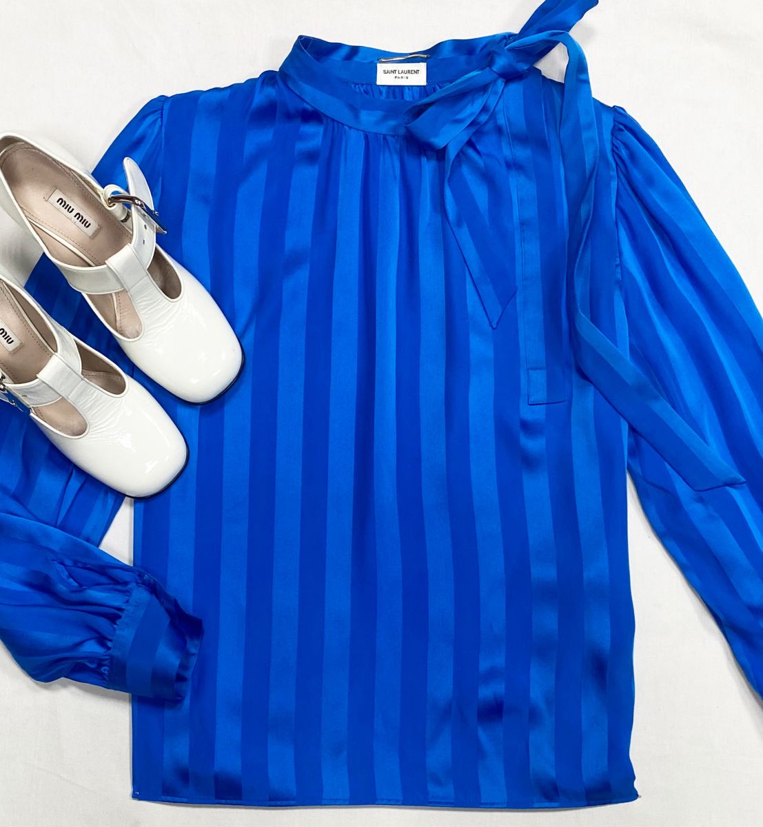 Блузка/шелк/ Saint Laurent размер 38 цена 39 138 руб
Туфли Miu Miu размер 38 цена 23 483 руб