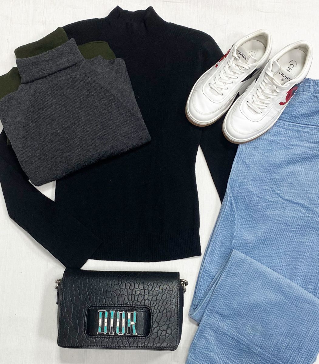Водолазки Ralph Lauren/ Monse/ Theory размер M/ L цена от 6 262 руб до 9 393 руб
Брюки/ вельвет/ Jil Sander размер 44 цена 7 828 руб
Кеды Chanel размер 38 цена 46 965 руб
Сумка Christian Dior 