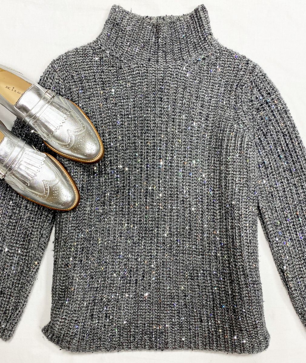 Свитер/ камни/ Ermanno Scervino размер M цена 31 310 руб
Ботинки Kiton размер 41 цена 62 620 руб
