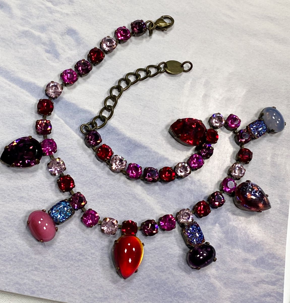 Колье/ камни/ Guy Laroche цена 12 524 руб