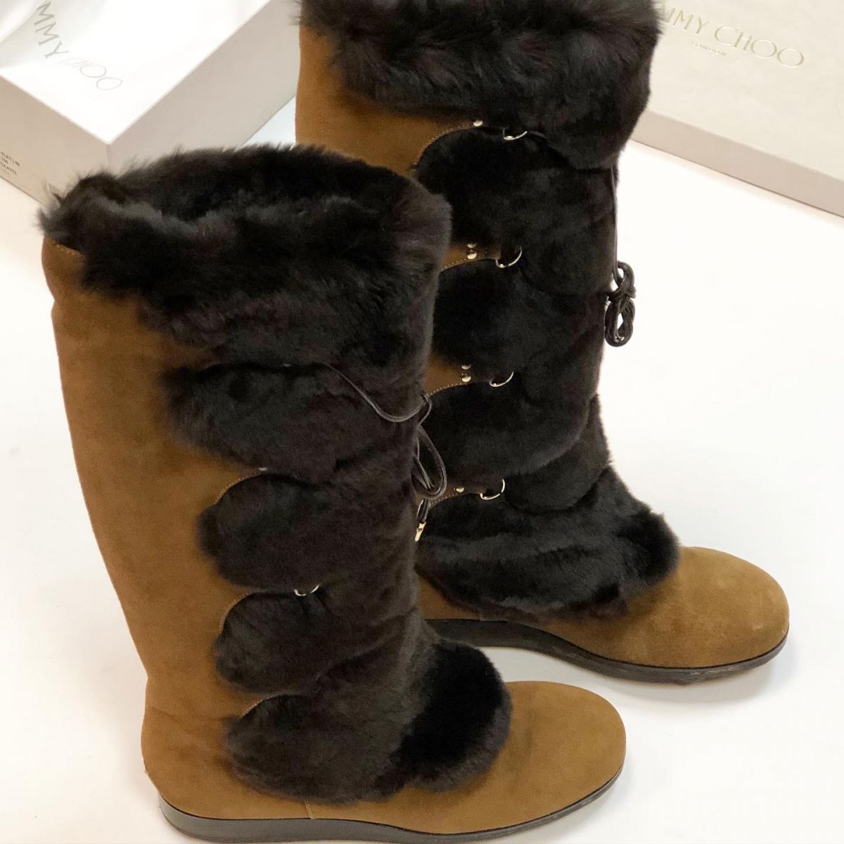 Сапоги JIMMY CHOO размер 39Цена 15 385 руб