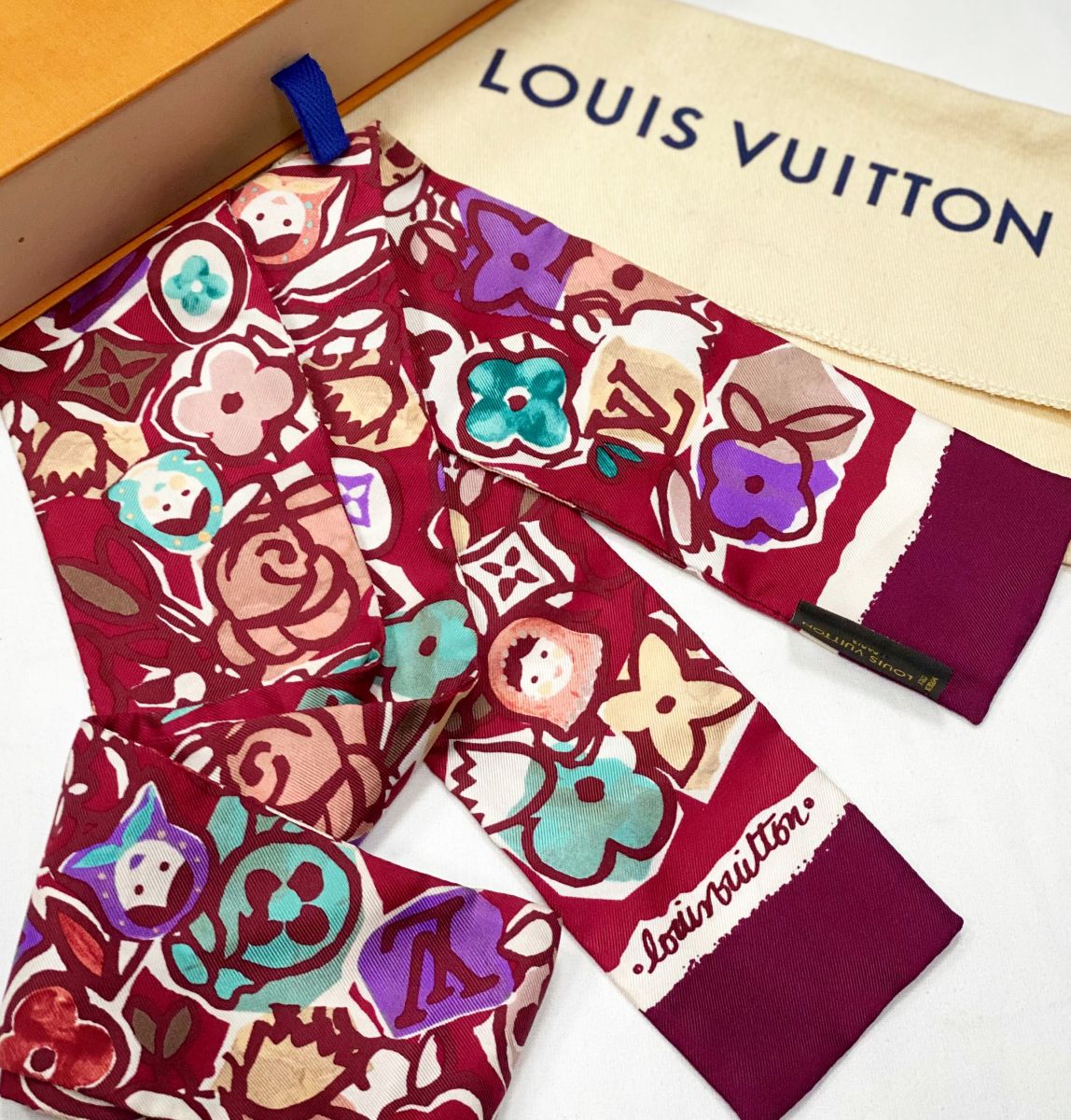 Твилли / шелк / Louis Vuitton цена 17 221 руб 