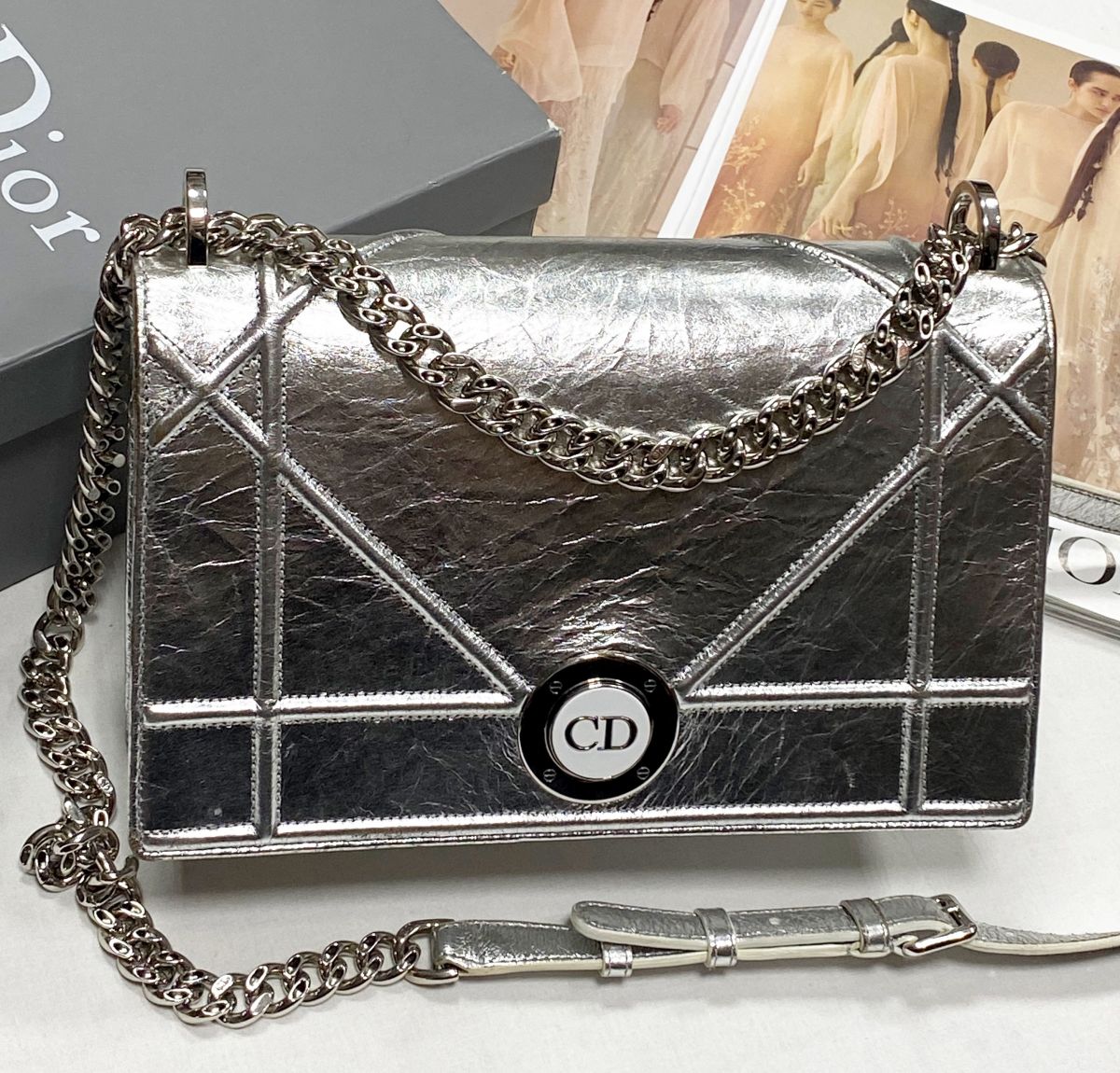 Сумка Christian Dior размер 25/15 цена 54 793 руб
