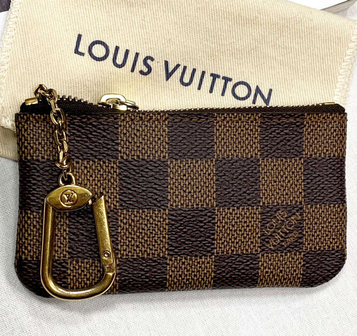 Ключница Louis Vuitton цена 14 090 руб
