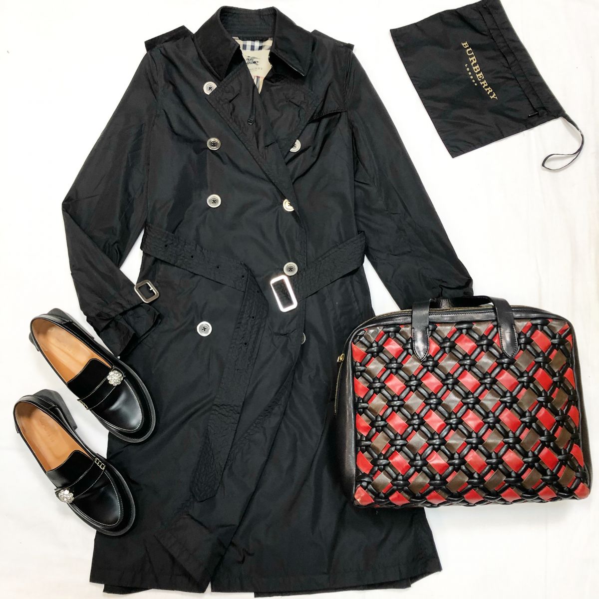 Плащ Burberry размер 34/38 цена 15 385 руб Лоферы Gianni размер 38 цена 13 847 руб Сумка Marni
