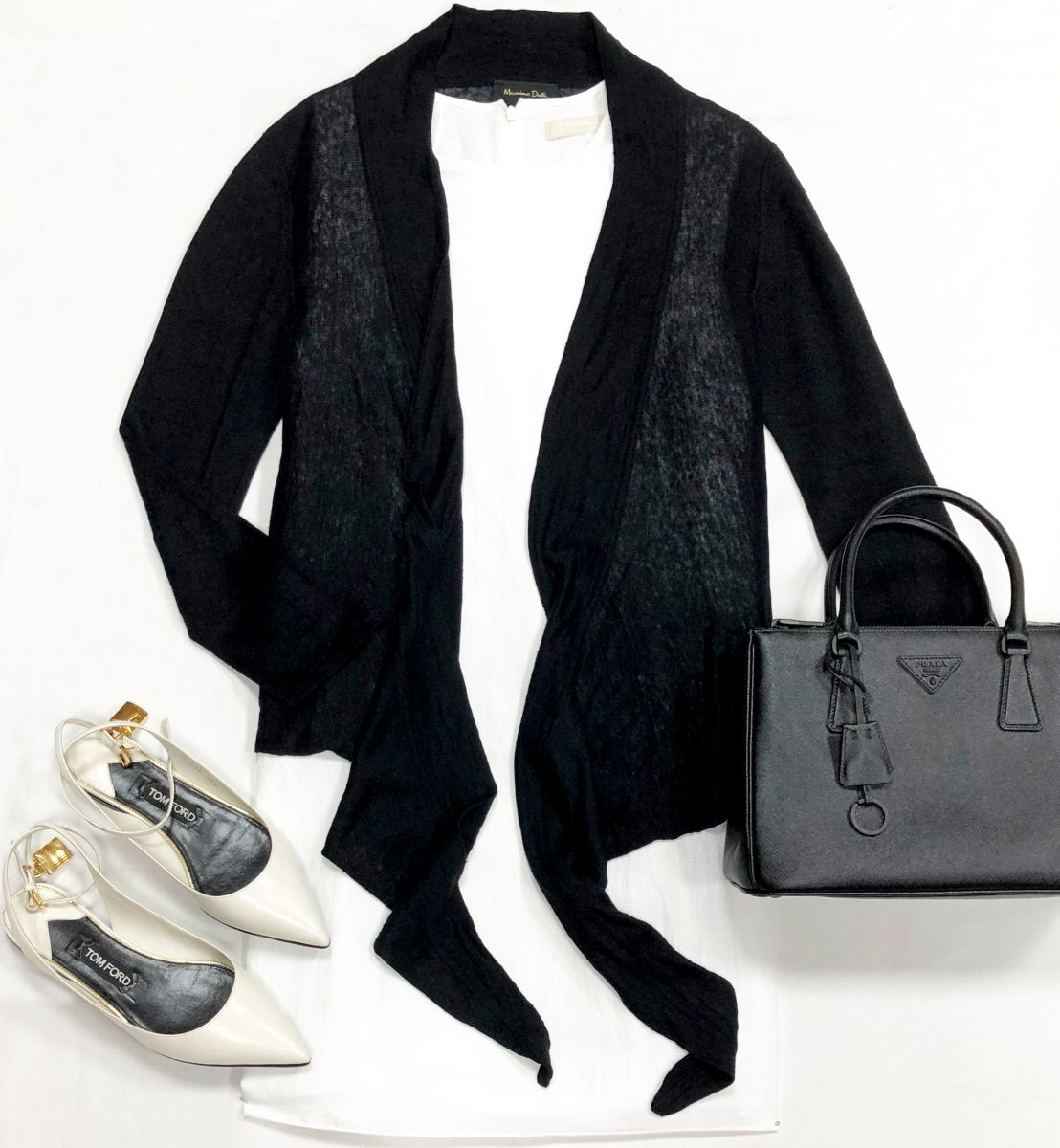 Платье S Max Mara размер 42 цена 4 697 руб
Кардиган размер 42 цена 3 131 руб
Балетки Tom Ford размер 37.5 цена 15 655 руб
Сумка Prada