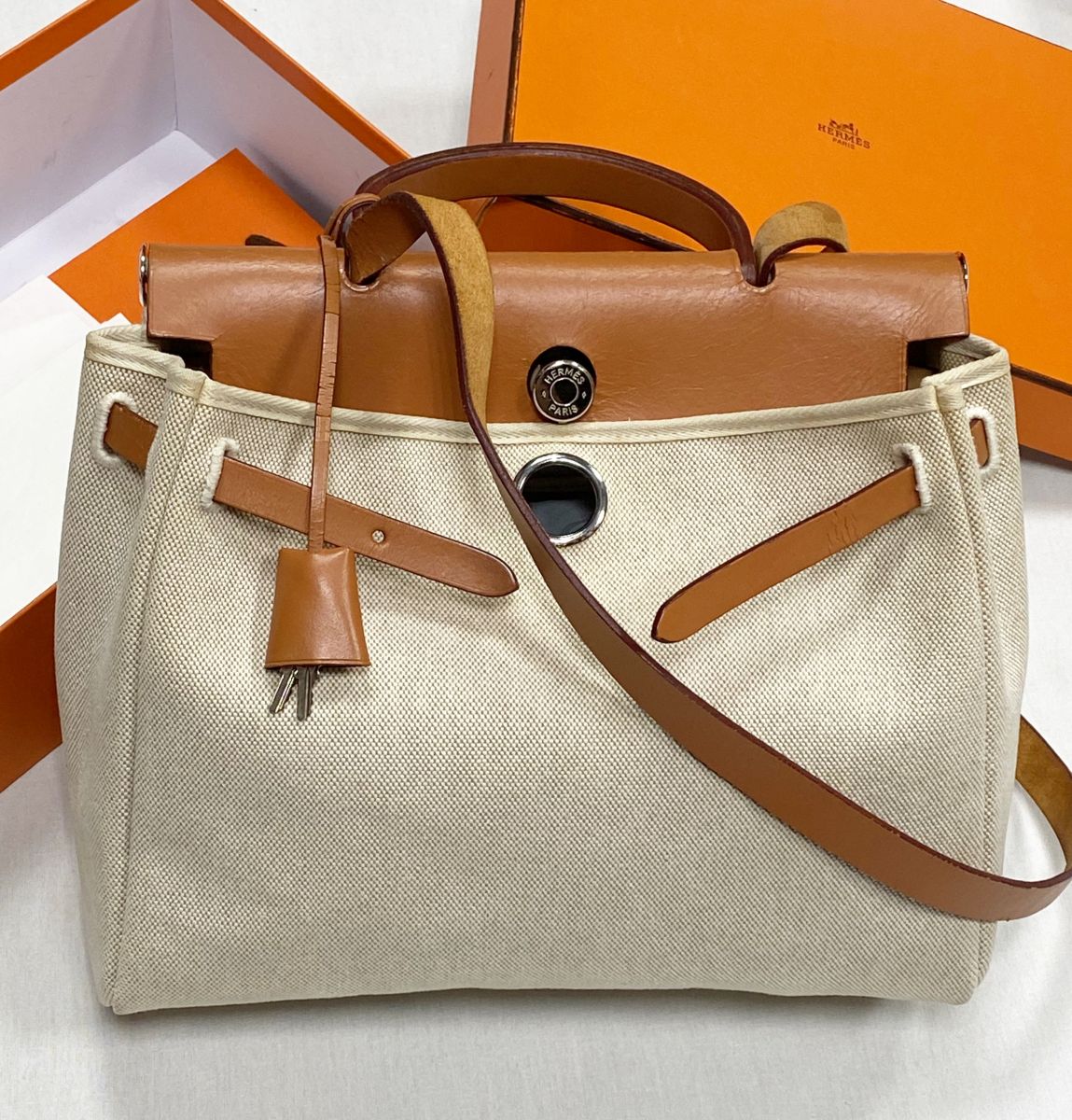 Сумка  Hermes размер 30 цена 156 550 руб

