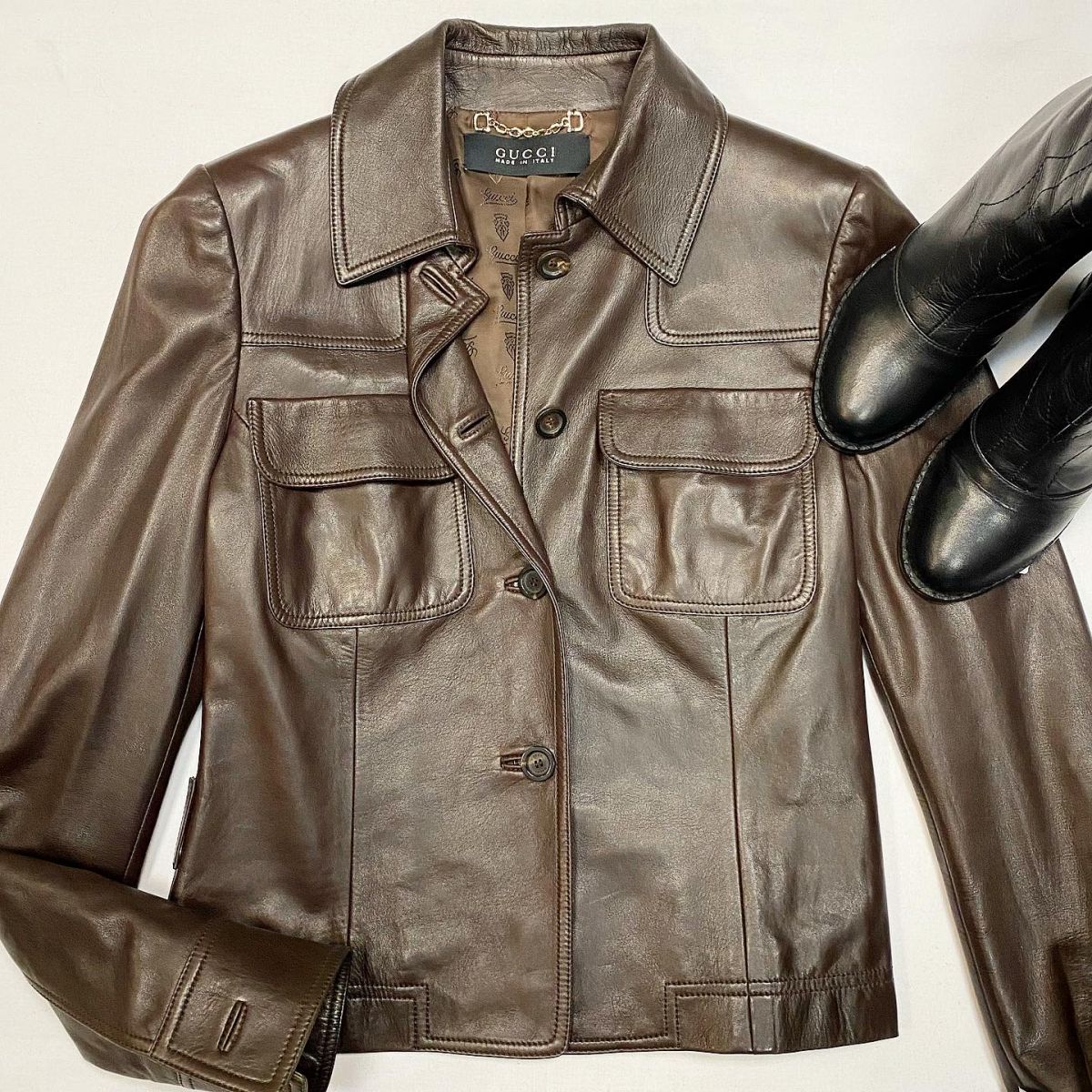 Куртка / кожа / Gucci размер 40 цена 27 693 руб Ботильоны Marc Jacobs размер 38 цена 10 770 руб