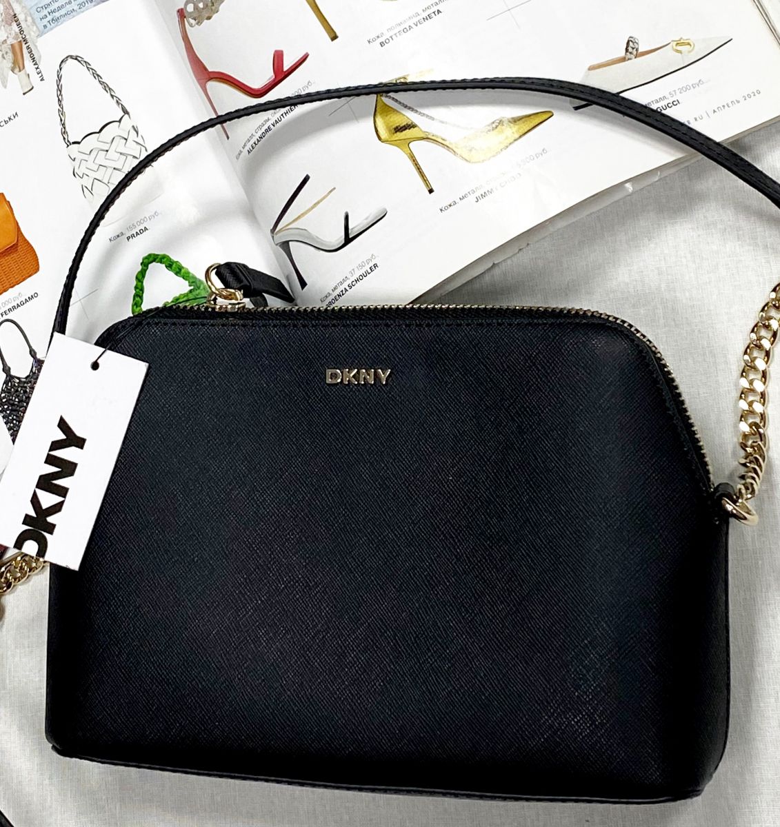 Сумочка DKNY размер 20/15 цена 10
959 руб/ с биркой/