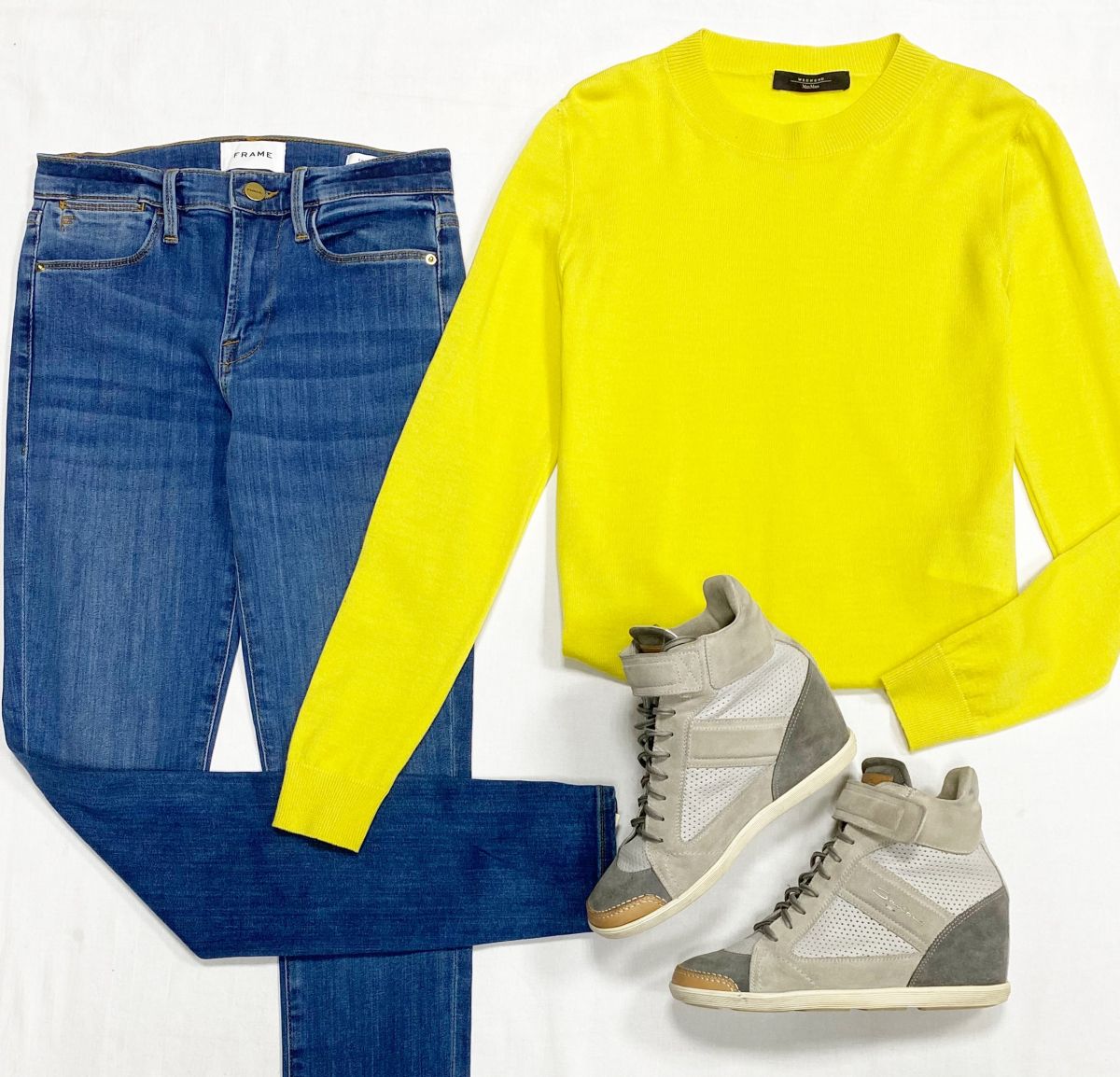 Кофта  Weekend/Max Mara /размер M цена 7 828 руб
Джинсы Frame размер 25 цена 7 828 руб
Кеды Santoni размер 37 цена 9 393 руб