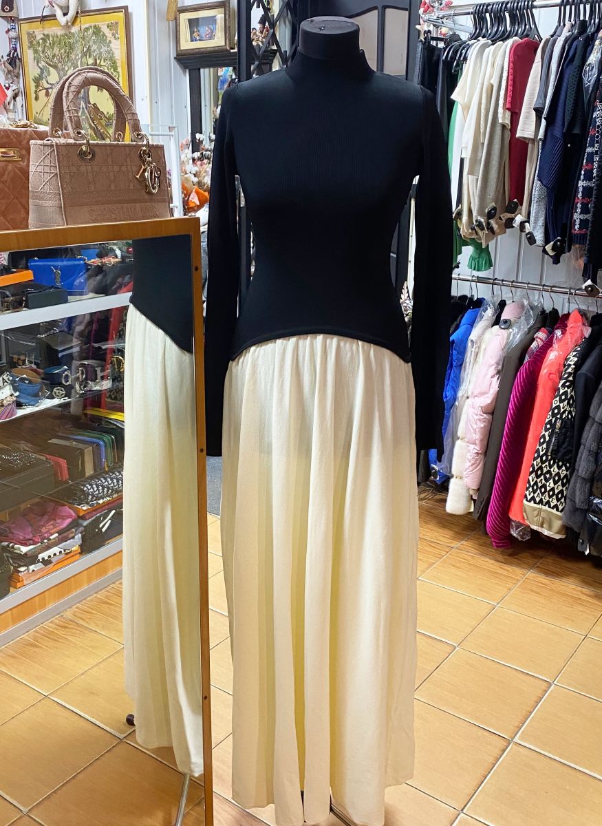 Платье Solid Striped размер L цена 15 655 руб
