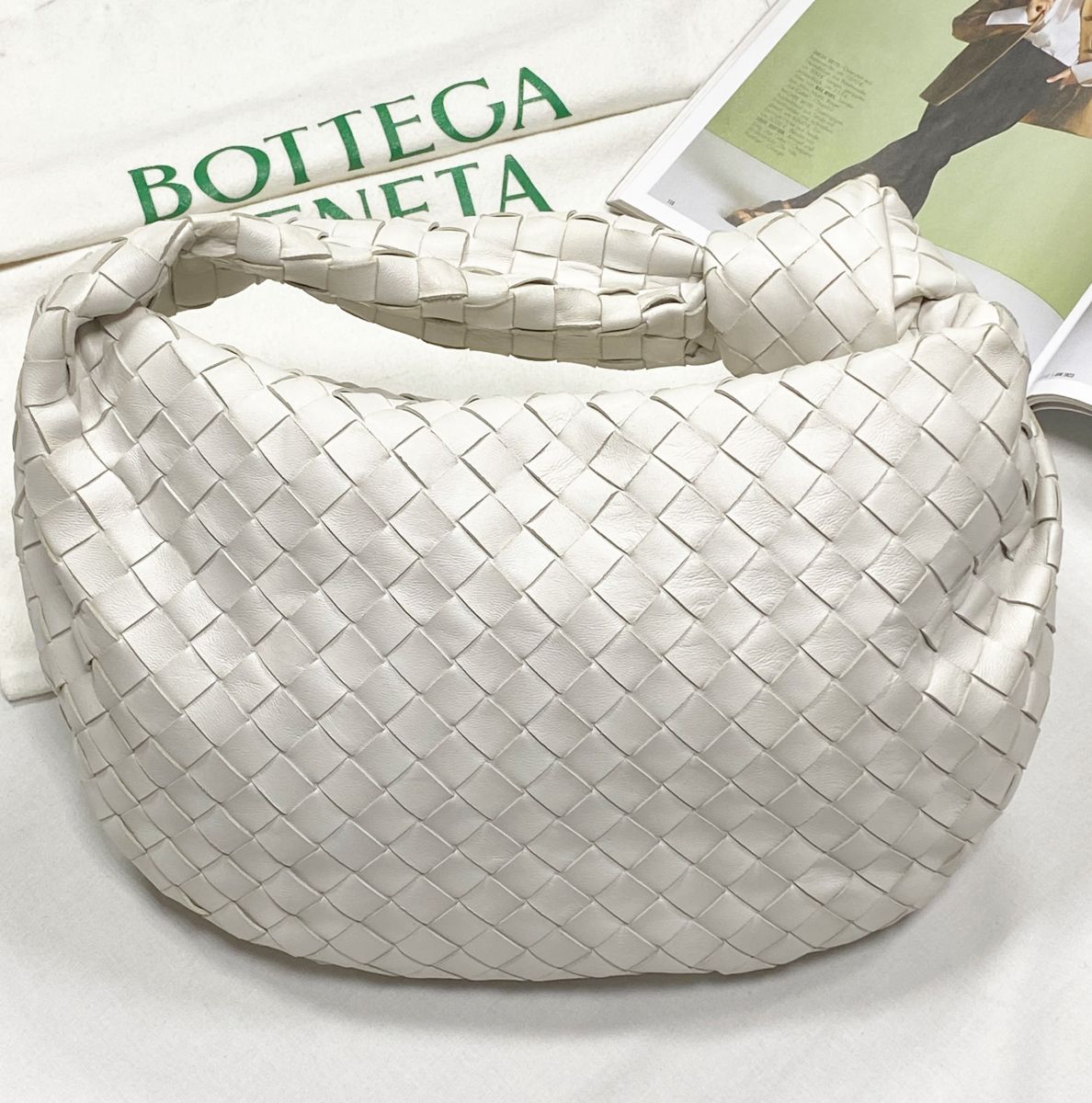 Сумка Bottega Veneta размер 30/20 цена 109 585 руб