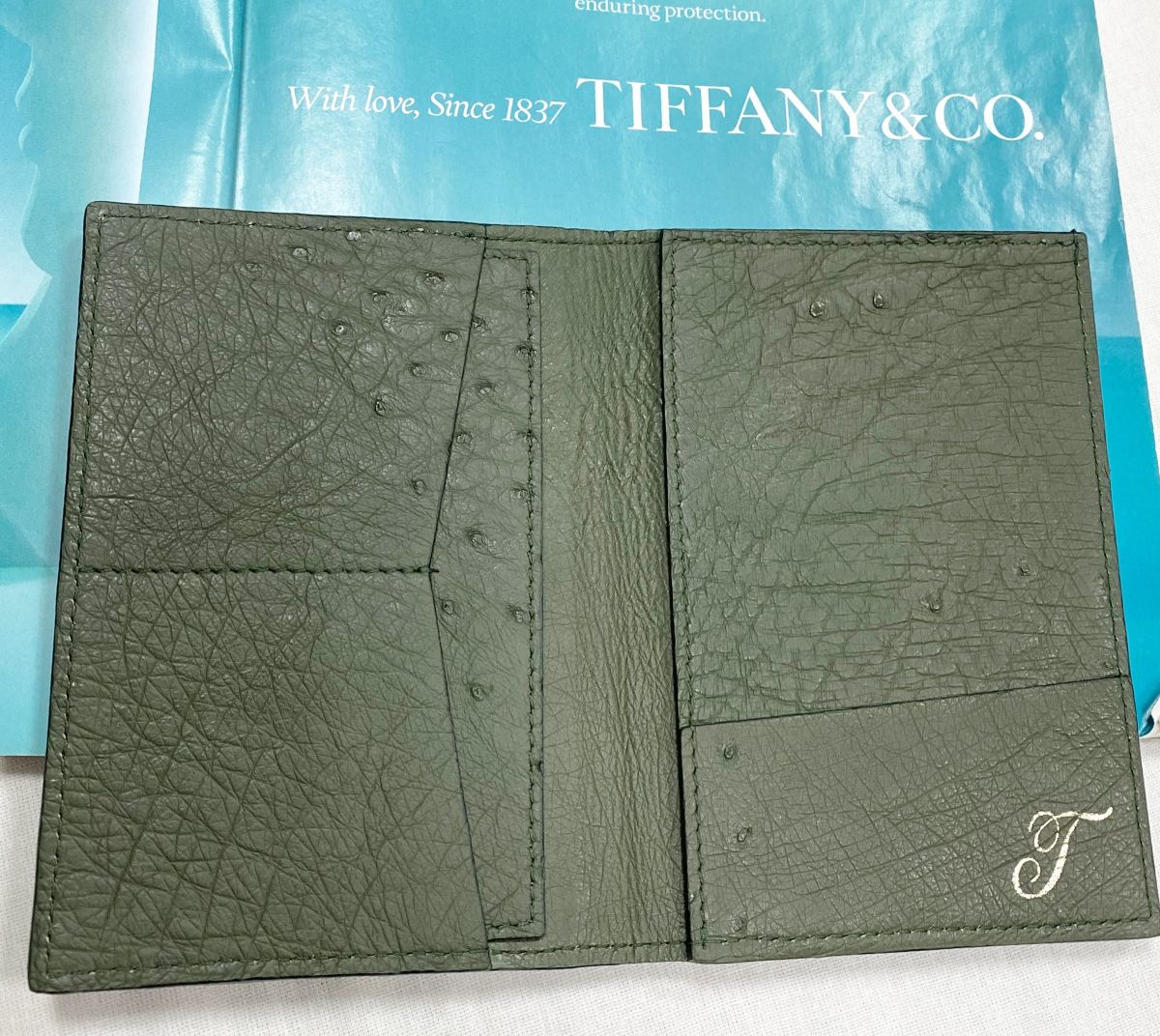 Обложка на паспорт / страус / Tiffany цена 18 786 руб