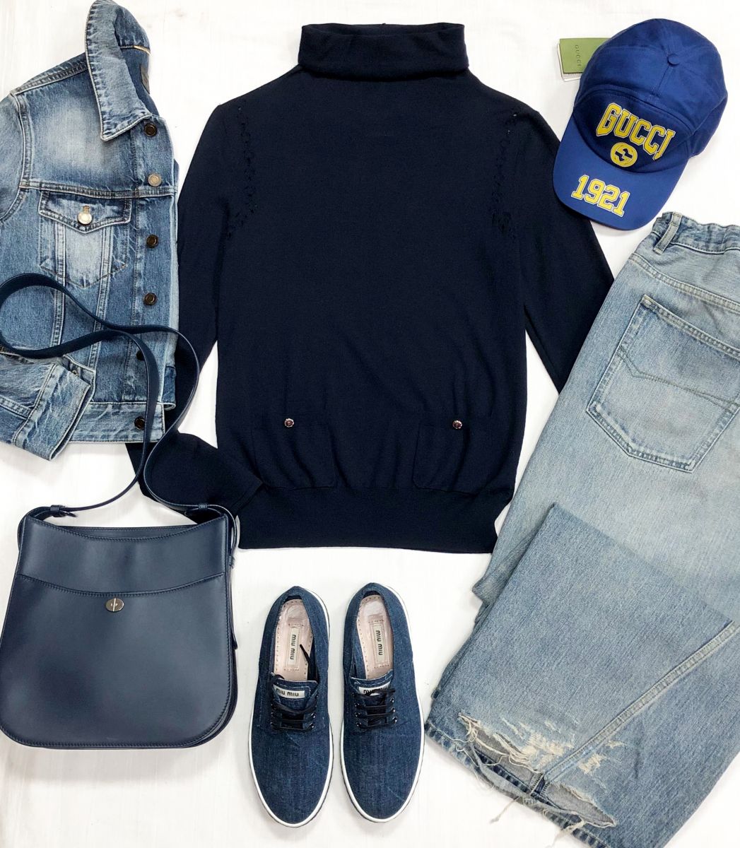 Кофта Chanel размер 38 цена 46 965 руб
Джинсы BALENCIAGA размер XS цена 46 965 руб
Кеды Miu Miu размер 37.5 цена 46 965 руб
Сумка LORO PIANA