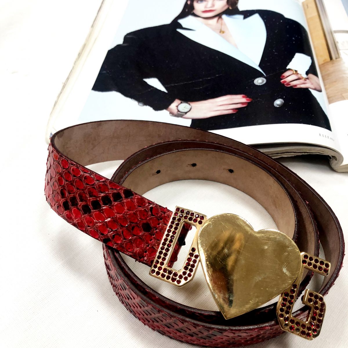 Ремень /питон/ DOLCE GABBANA
Цена 7 828 руб