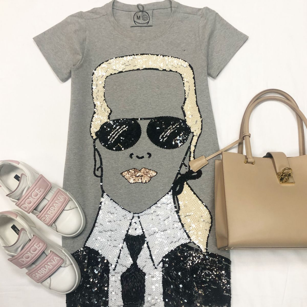 Платье /пайетки/ Lagerfeld размер M цена 2 308 руб Кеды Dolce Gabanna размер 39 цена 15 385 руб Сумка Ferragamo