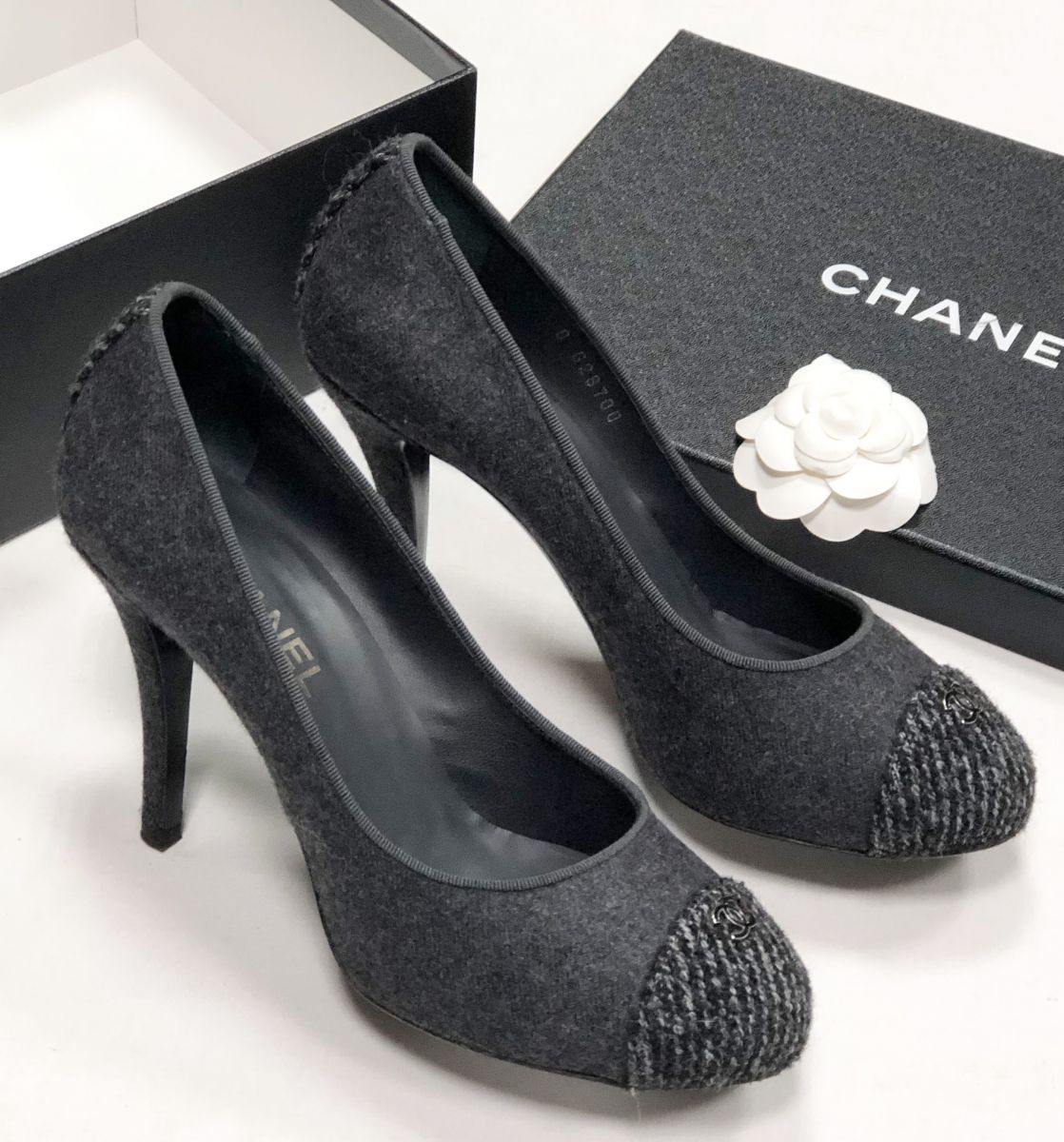 Туфли Chanel размер 39.5 цена 31 310 руб

