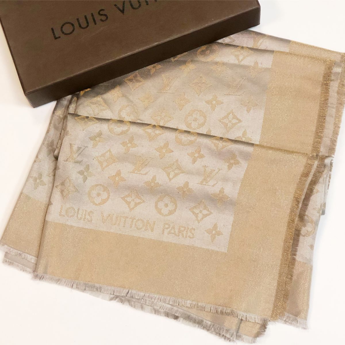 Платок Louis Vuitton размер 140/140 цена 23 078 руб 