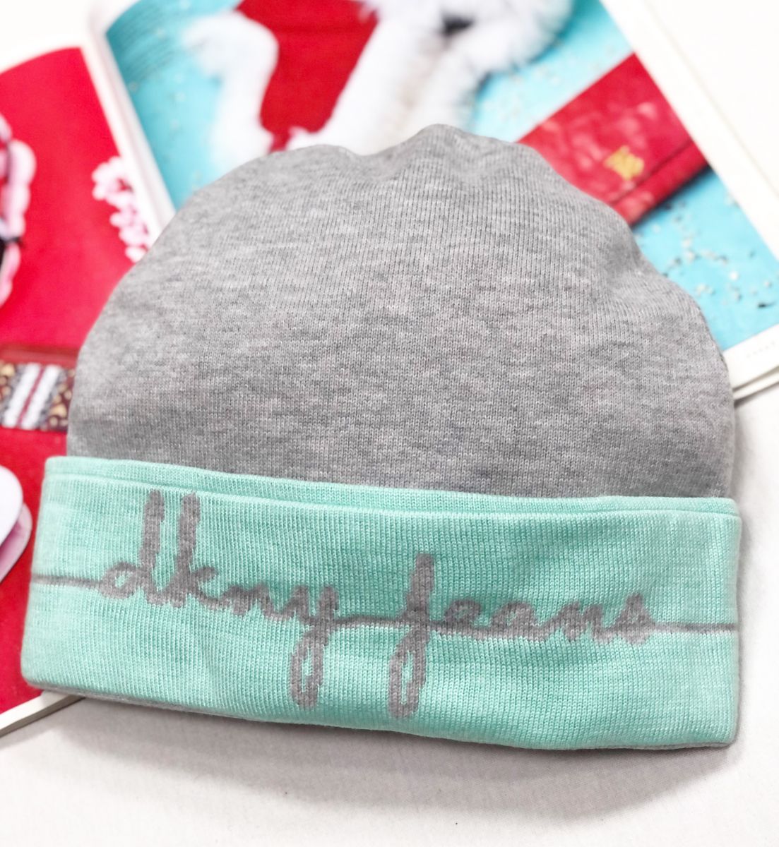 Шапка Dkny цена 1 566 руб
