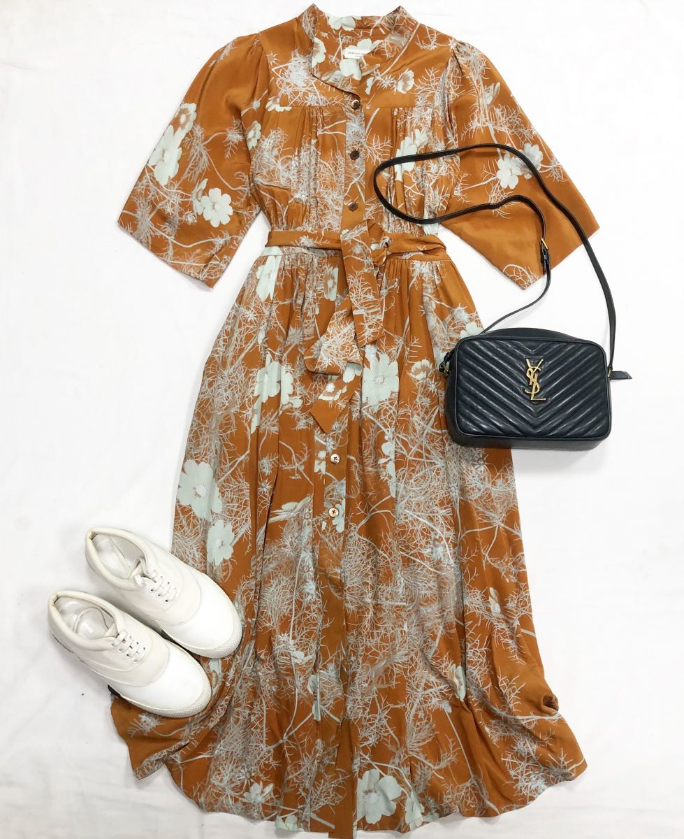 Платье Dries Van Noten размер 40 цена 46 965 руб
Кеды Miu Miu размер 38 цена 23 483 руб
Сумка Saint Laurent